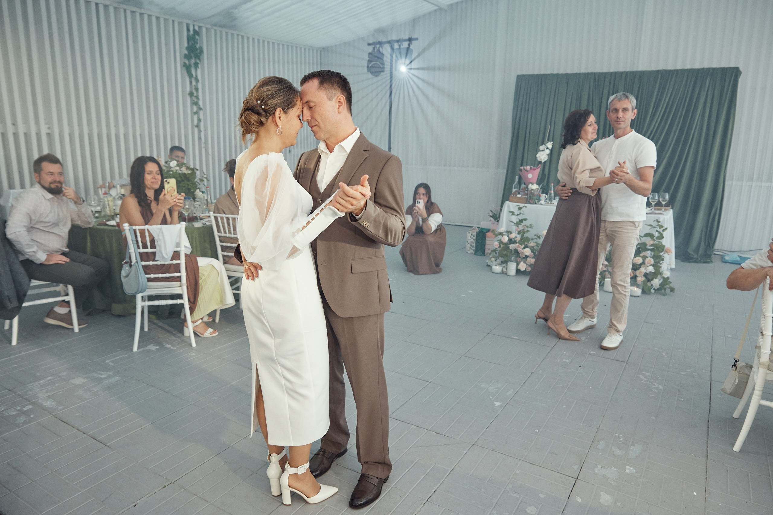 Счастье здесь. Свадебный фотограф Антон Артюшин. Работаю в Нижнем Новгороде и Москве