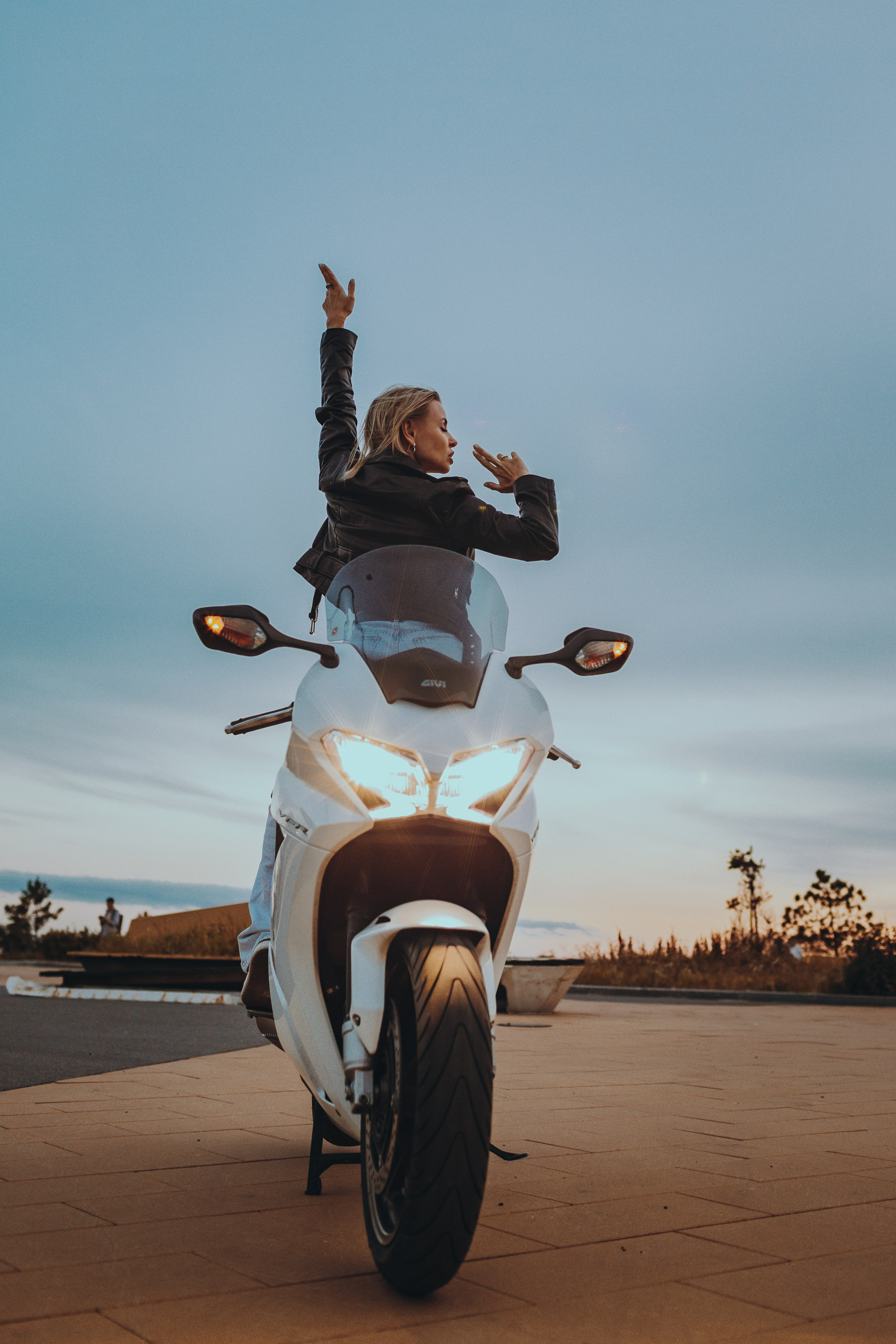 Индивидуальная Женская Фотосессия в СПб: Портрет и Красота. Фото и Видеосъемка на ваше мероприятие. Александр Романов