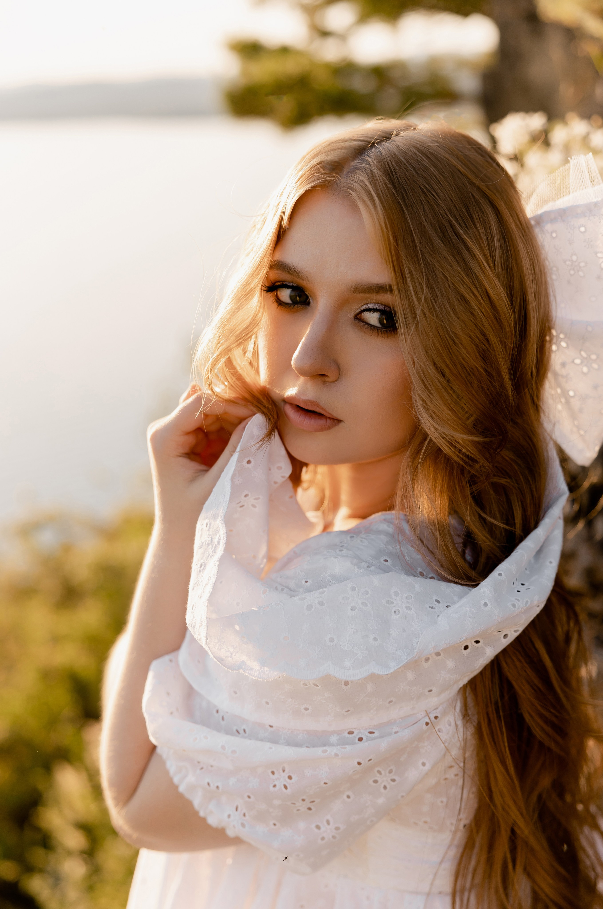 Юлия, съёмка на озере. Свадебный и портретный фотограф в Миассе Филиппенко Дарья