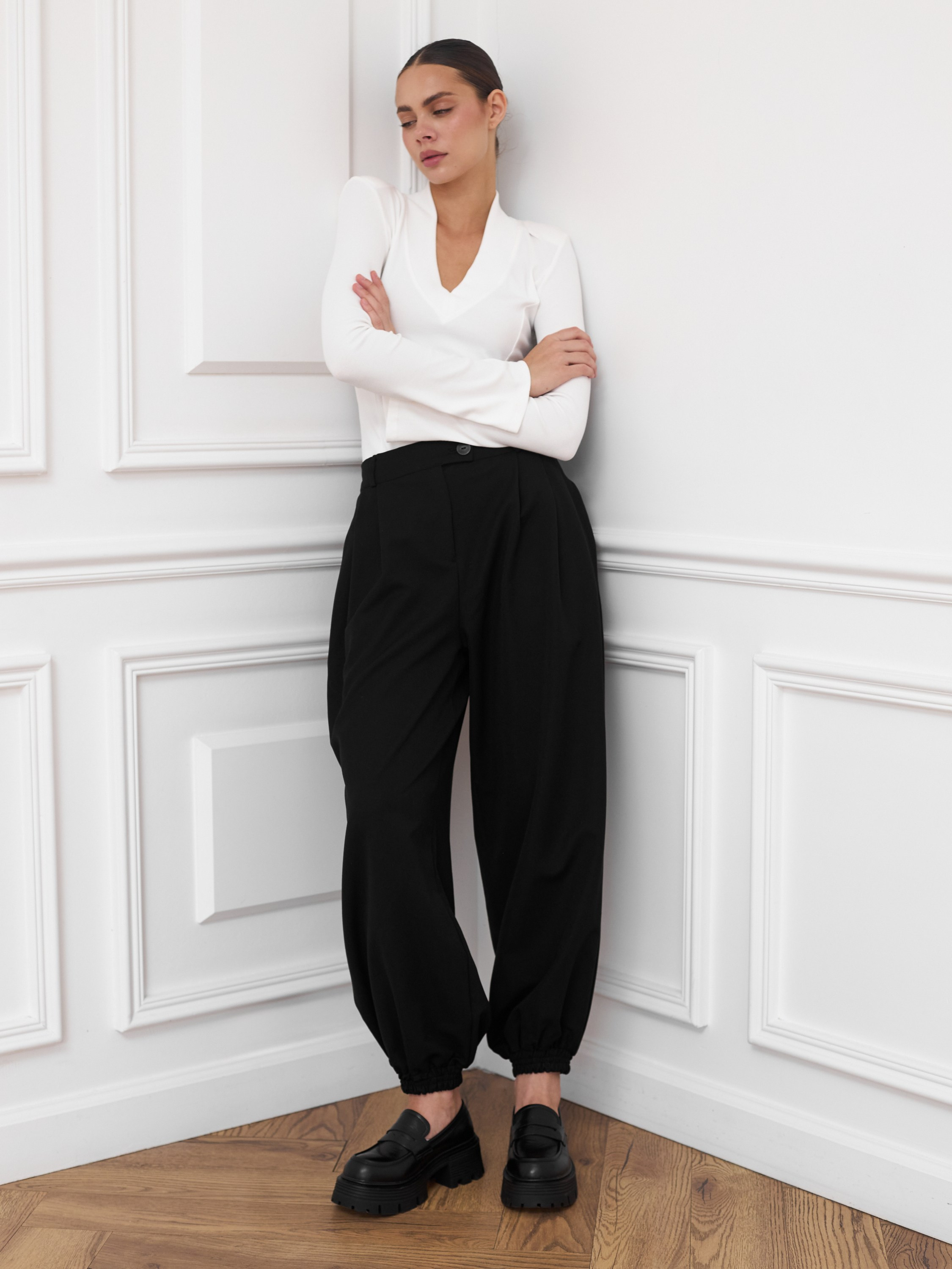 Фотосъемка костюмов брюк Екатеринбург для Wildberries ВБ Ozon Озон фотосессия одежды Екб заказать цена товара для маркетплейс пиджаки. Фотограф Екатеринбург Анастасия Жерновская | Маркетплейсы и нейрофото