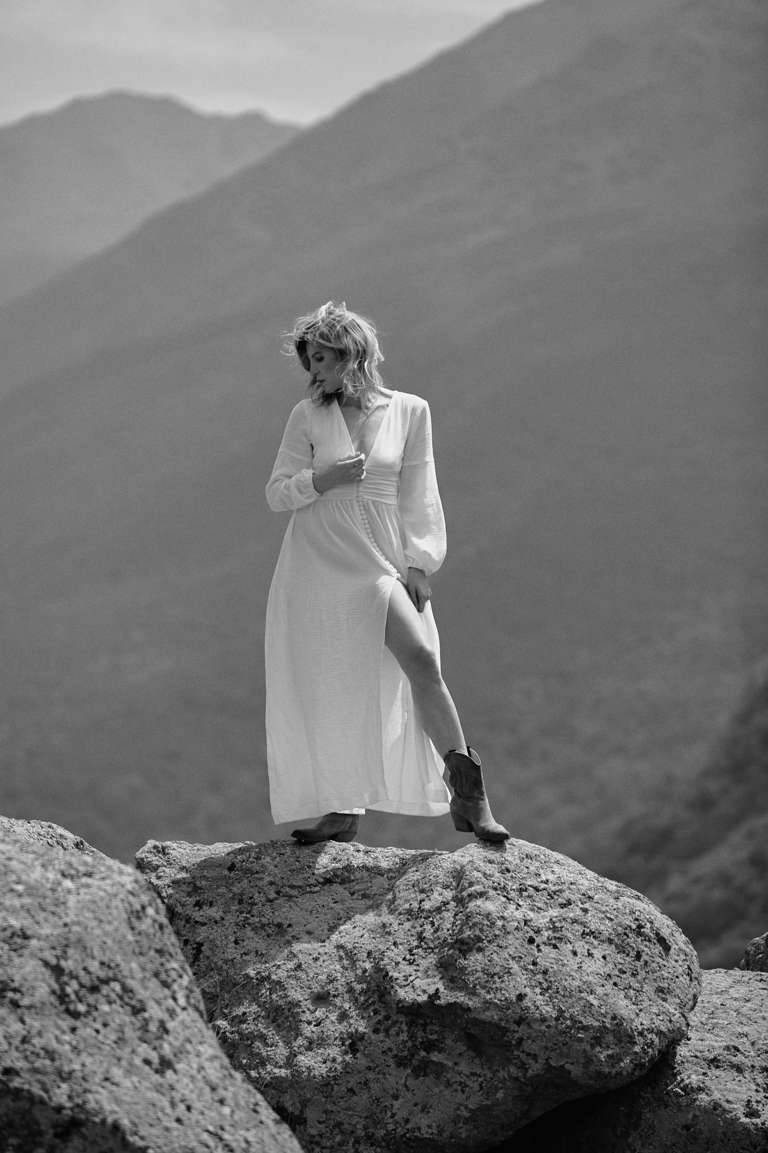 Фотосессия у водопада в Кабардино-Балкарии. Фотограф Продюсер в горах КБР / Москва  Нальчик Горы