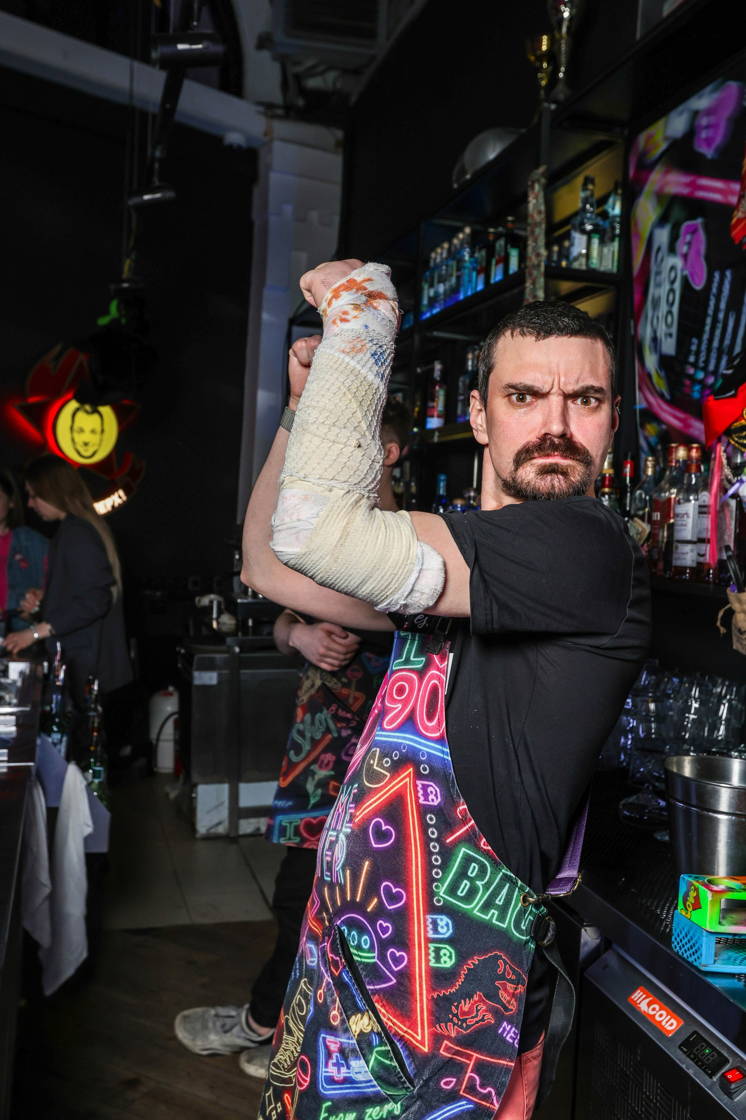 БАР РУКИ ВВЕРХ