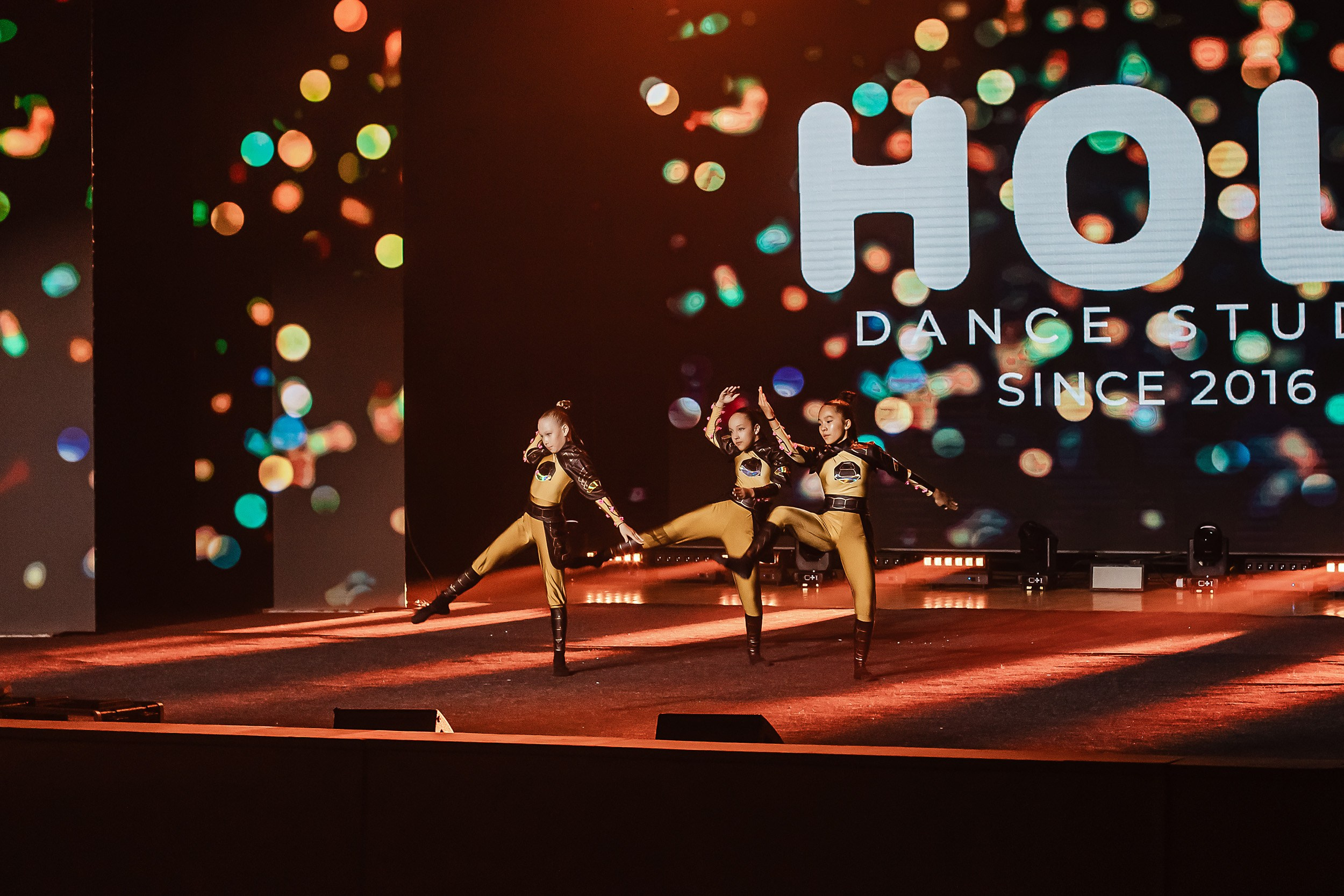 10 лет Holi Fance Studio | Part 1. Кипятком Павлодар