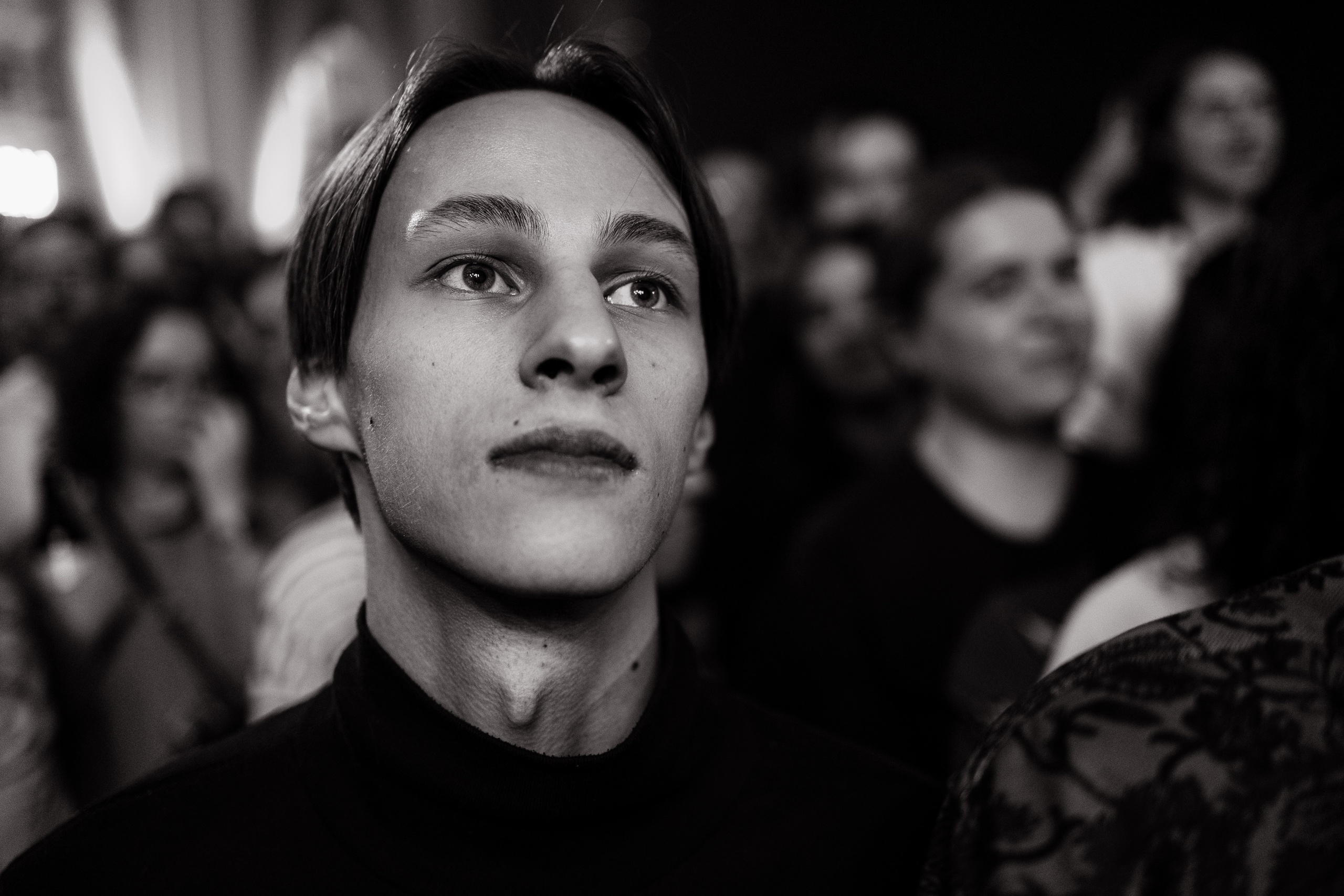 Бонд с кнопкой. Gorsvet.ph