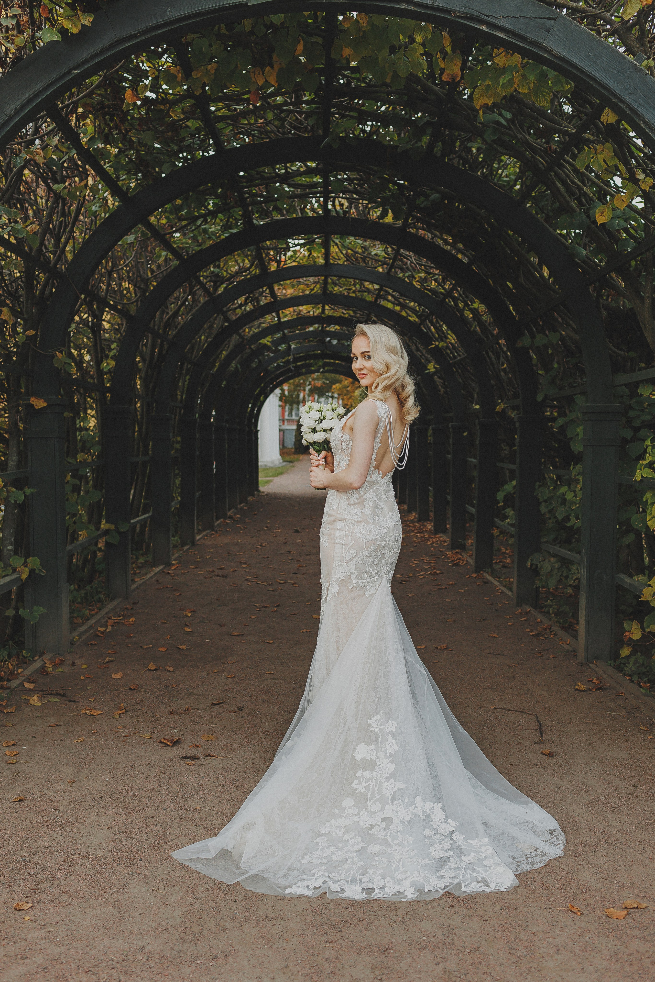 Свадебная фотосессия в Таганском ЗАГСе и Кусково. Фотограф в Москве и Люберцах Анна Ушакова