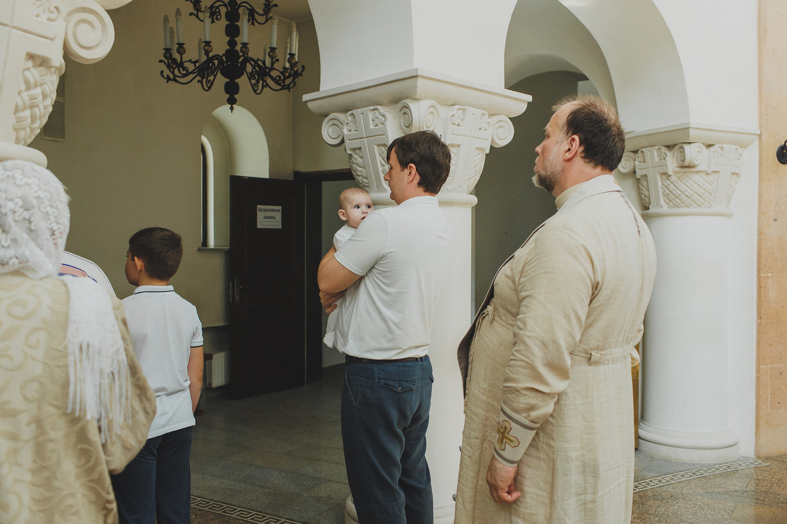 Фотосъемка таинства крещения в Некрасовке. Фотограф в Москве и Люберцах Анна Ушакова