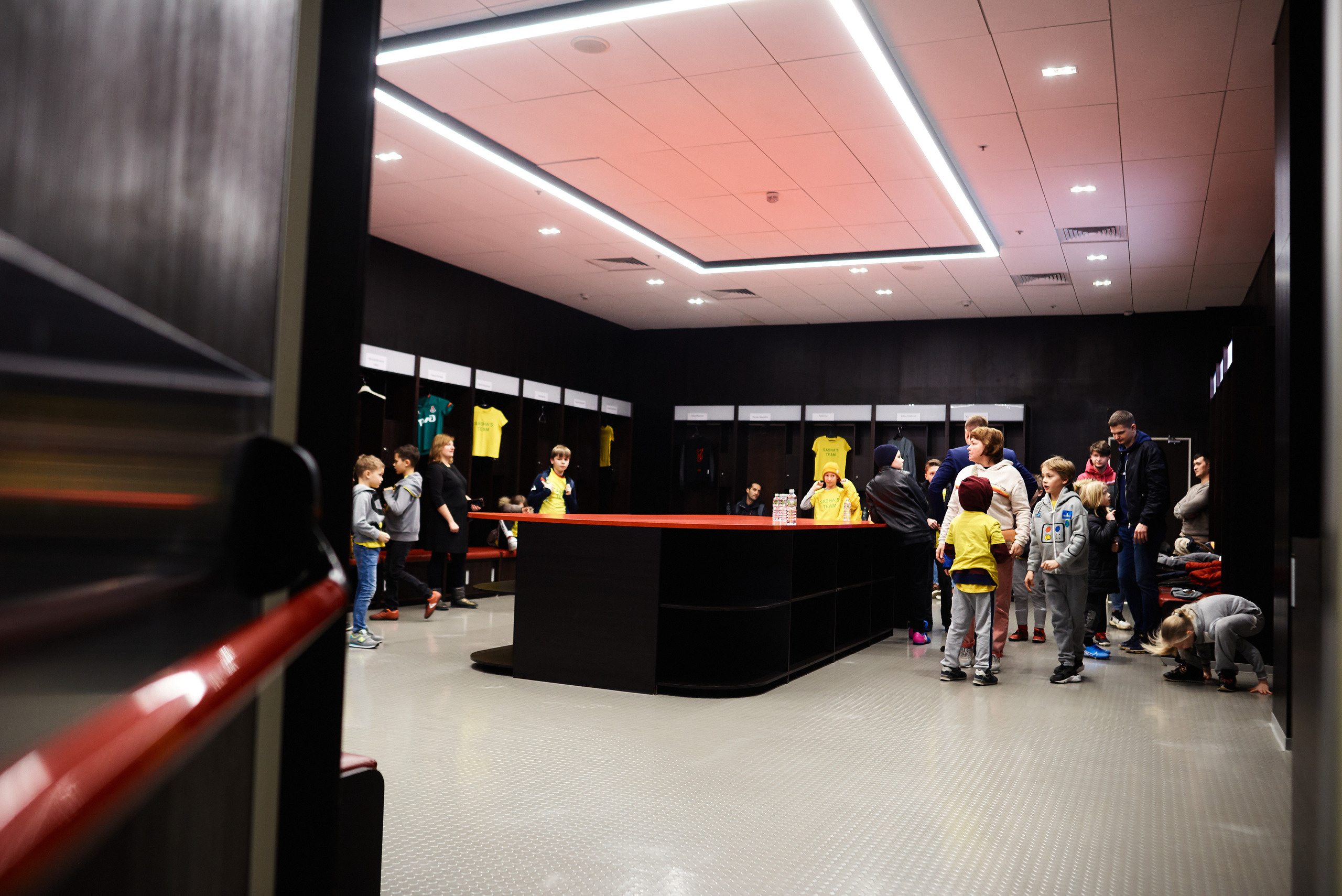 Фотосъёмка дня рождения в Лужниках. Артём Савиных — профессиональный фотограф в Москве | Репортажи, свадьбы, портреты