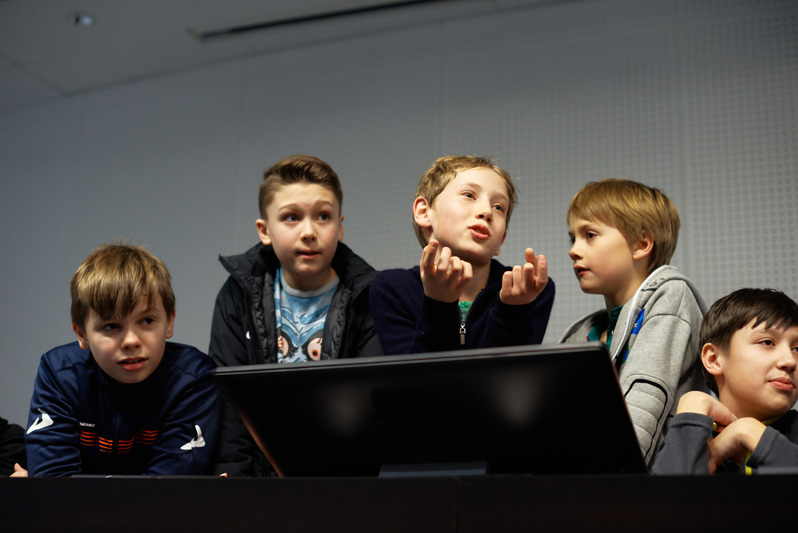 Фотосъёмка дня рождения в Лужниках. Артём Савиных — профессиональный фотограф в Москве | Репортажи, свадьбы, портреты