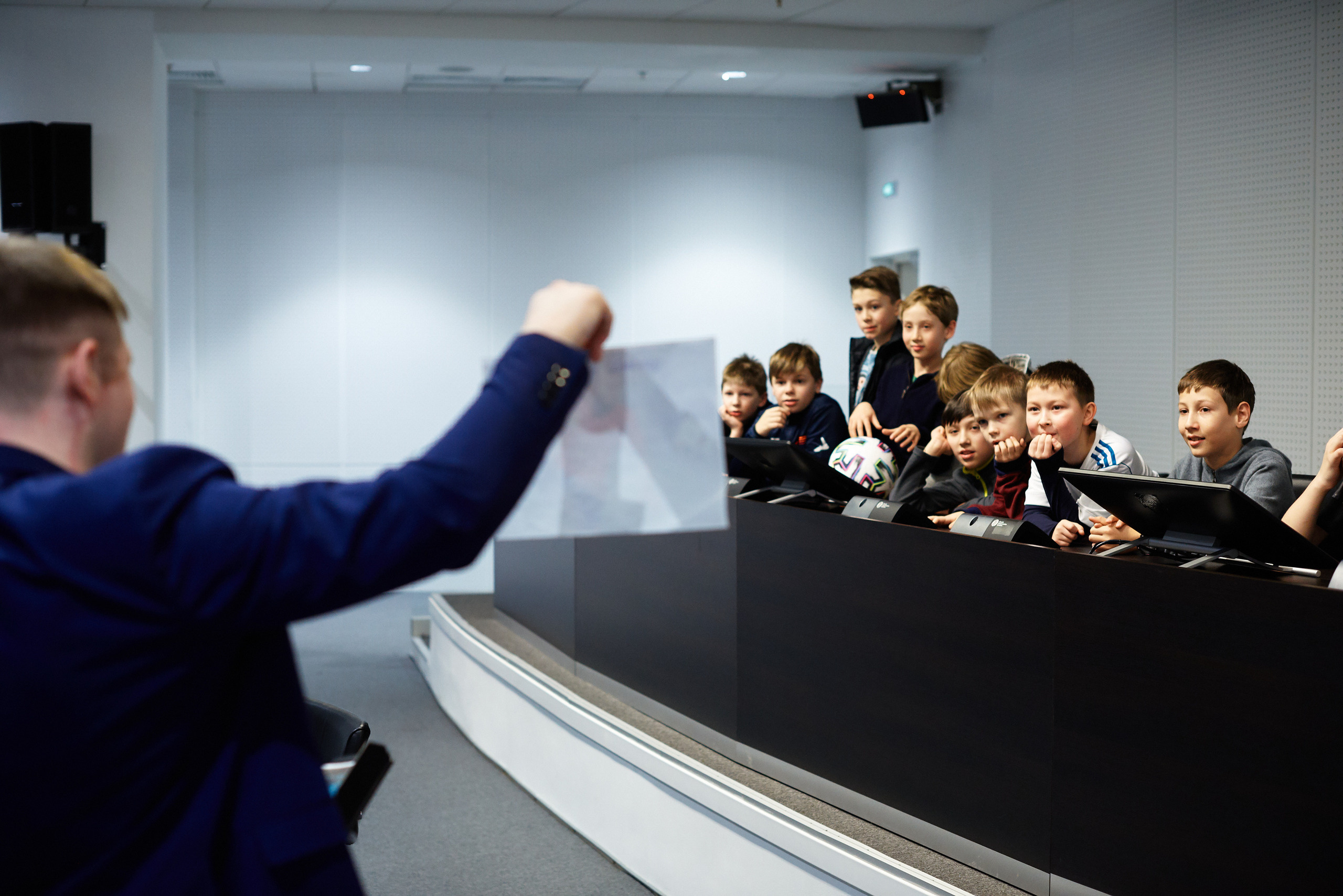 Фотосъёмка дня рождения в Лужниках. Артём Савиных — профессиональный фотограф в Москве | Репортажи, свадьбы, портреты