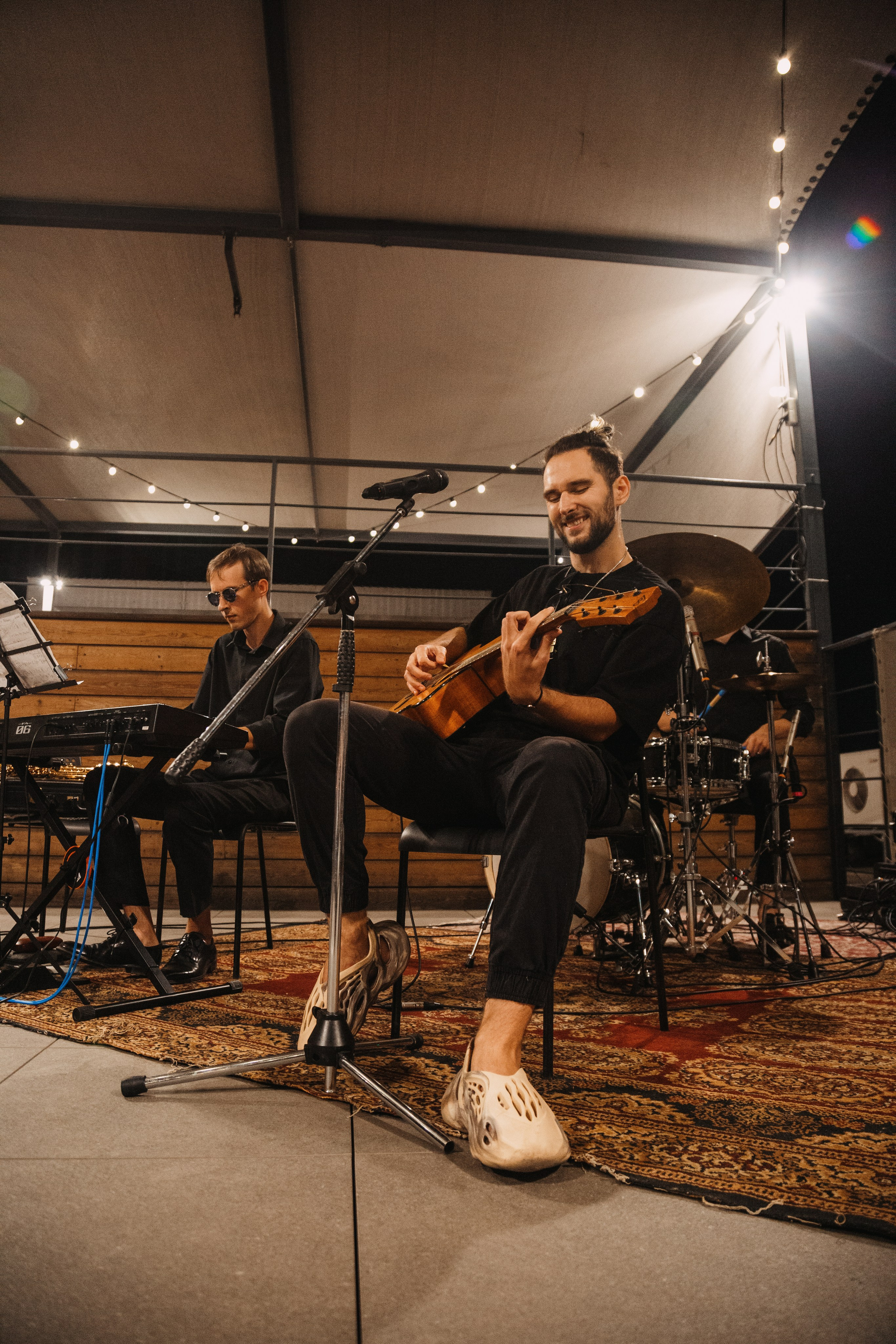 Hills Trio. Главная