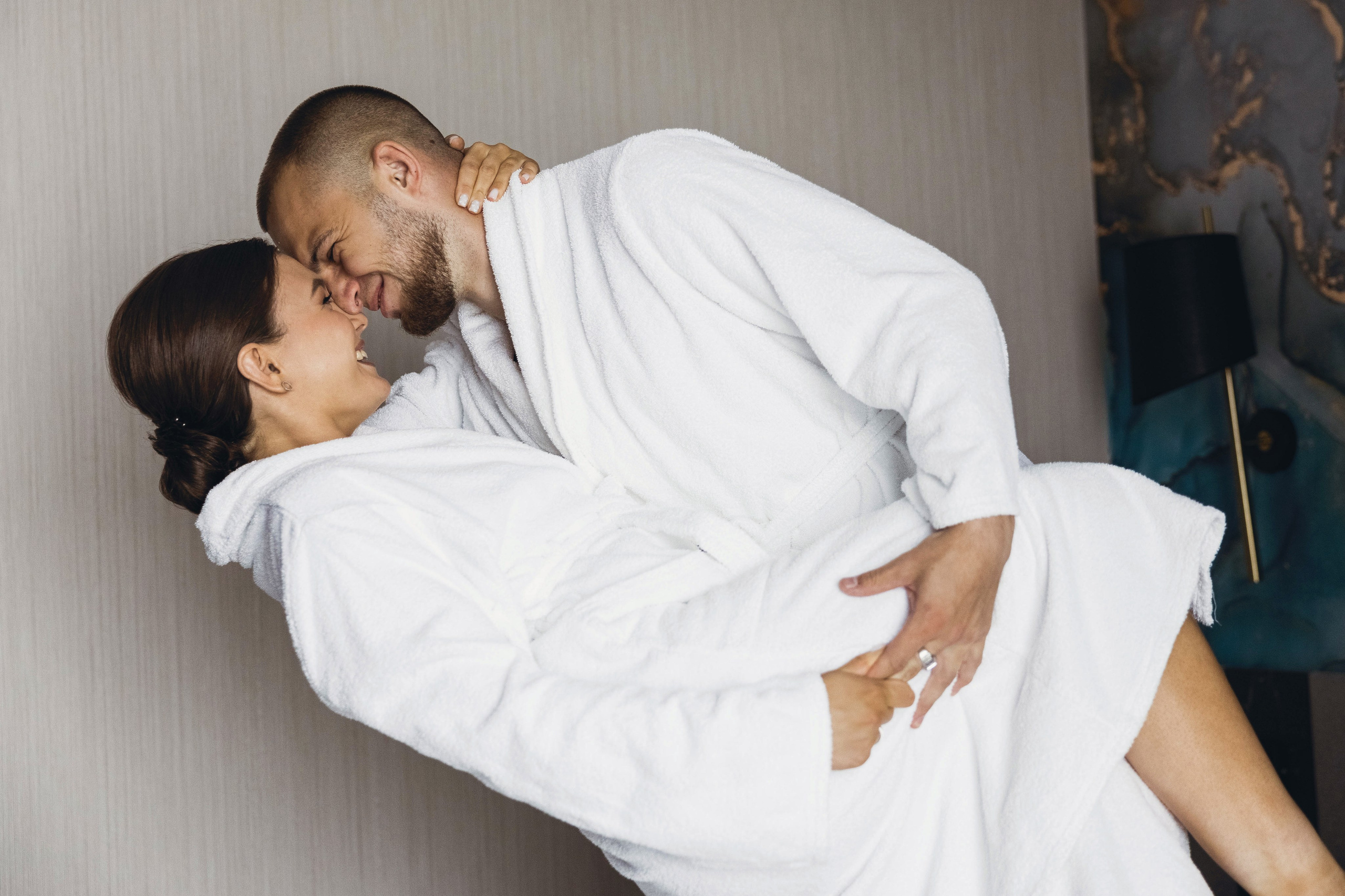 Никита и Ульяна (максимальный — Винотека). Свадебный и семейный фотограф в городе Сургуте Стерликова Светлана