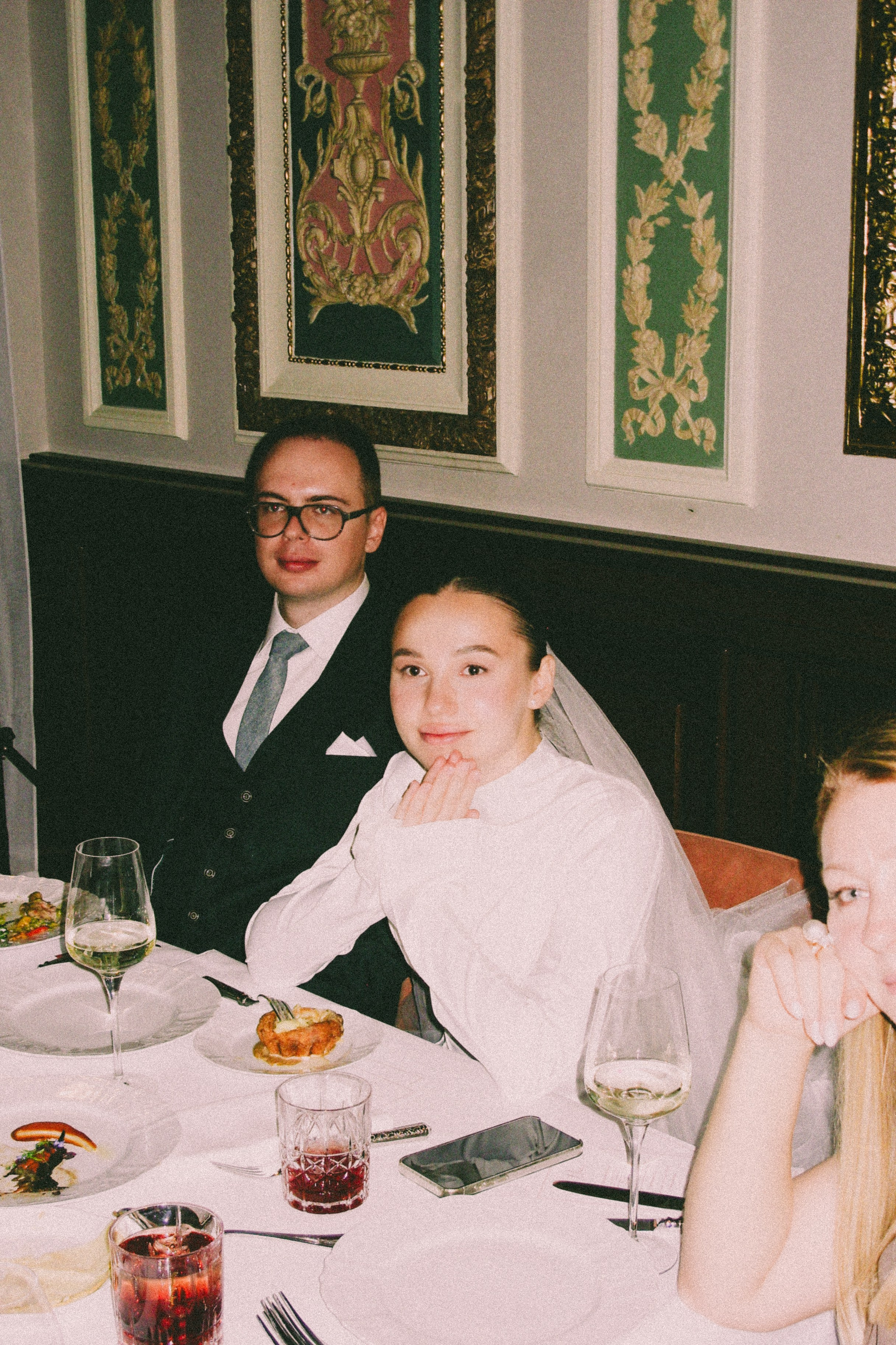 В&К (мыльница). Свадебный, семейный, женский фотограф в Москве, Мытищах, Королёве Ксения Узилле