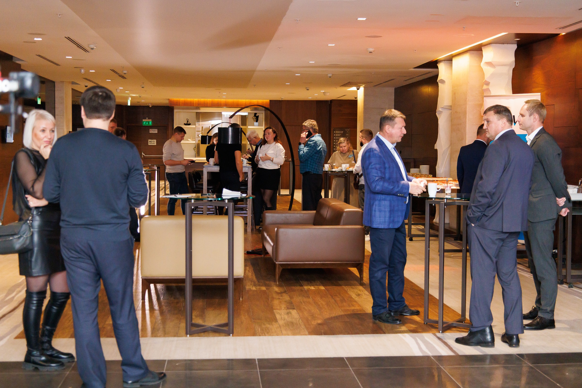 HIW — конференция в Воронеже. Предметный и портретный фотограф в Липецке — Зайцев Алексей