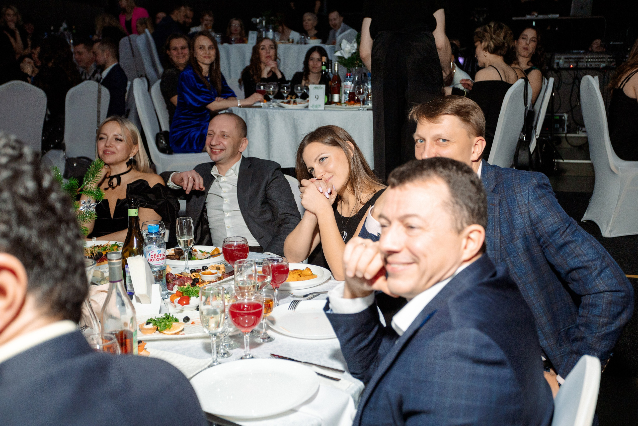 РЕПОРТАЖ: НОВЫЙ ГОД В ДК МЕТАЛЛУРГ. Профессиональный фотограф в Ижевске Леша Петров