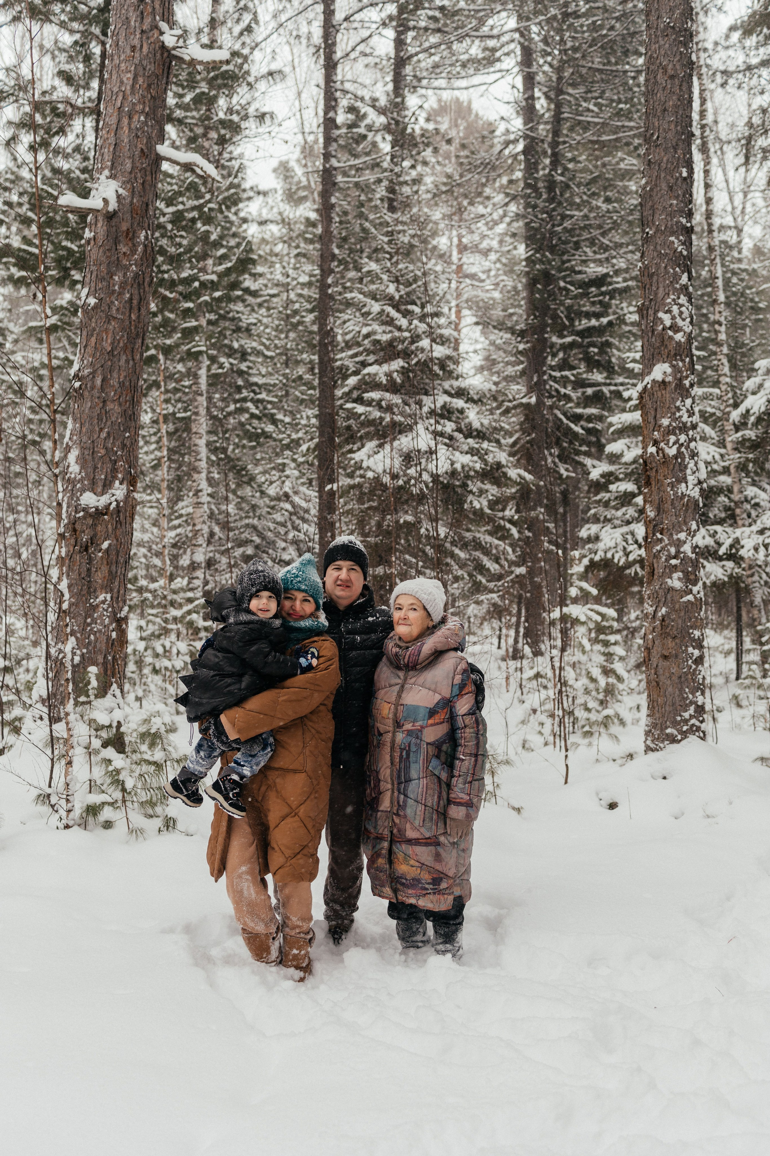 Семья Левашовых. Семейный фотограф Нижневартовск Тюмень Ефимова Ирина