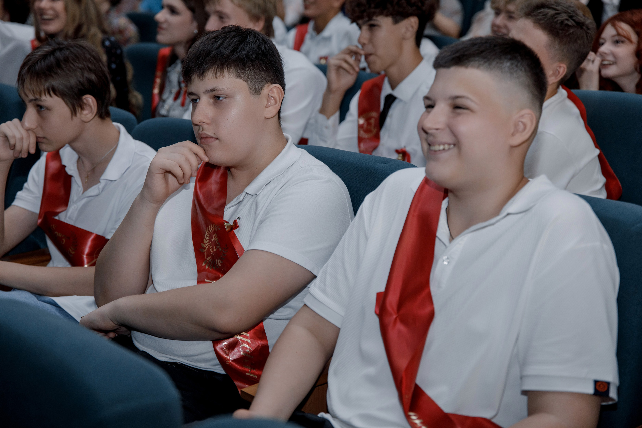 Выпускной школа 107 г Краснодар. Выпускные альбомы в Краснодарском крае