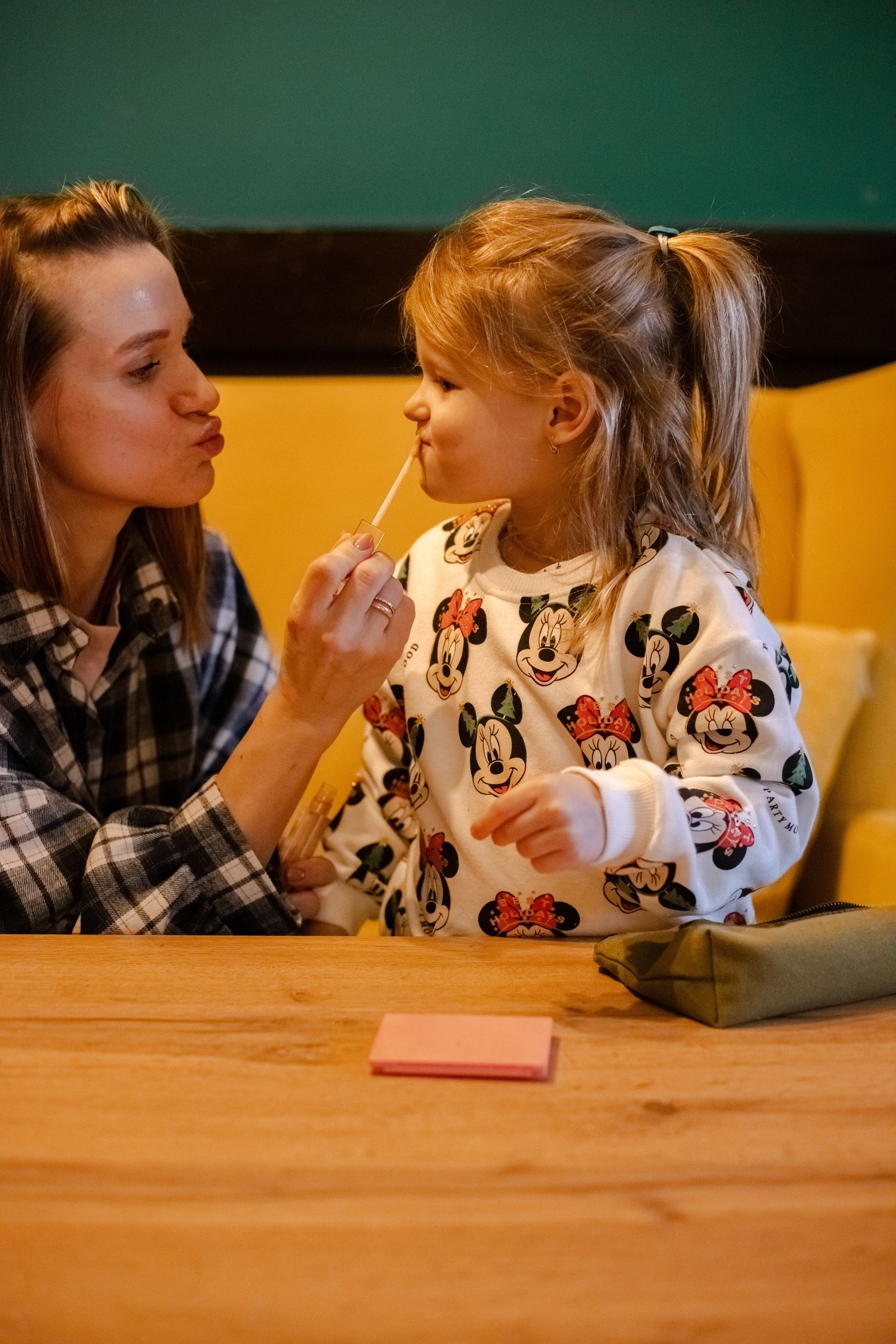 Семейное утро в кафе. Фотограф в Шатуре Оксана Осьмакова