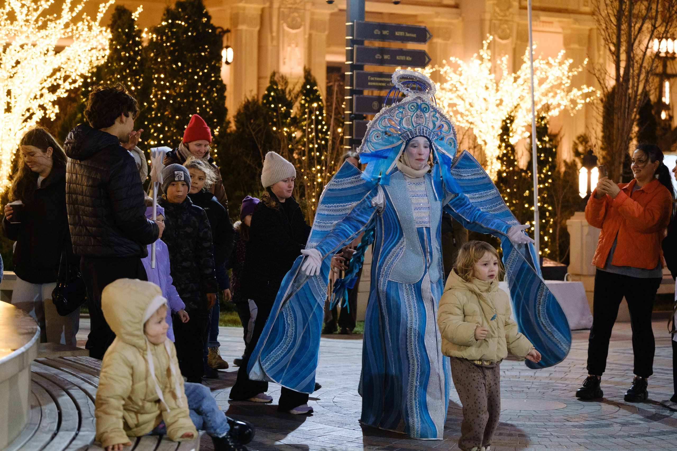 Новогодний репортаж из парка «Новый Херсонес» | Фотограф Илья Желдак. Профессиональная фотосъемка в Крыму. Натуральные эмоции и живые кадры. Забронируйте дату прямо сейчас!