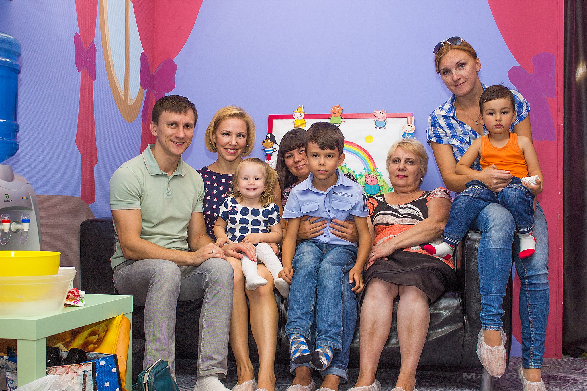 День рождения в стиле свинки Пеппа в Изумрудном городе. Детский и семейный фотограф, фотограф мероприятий Нижний Новгород