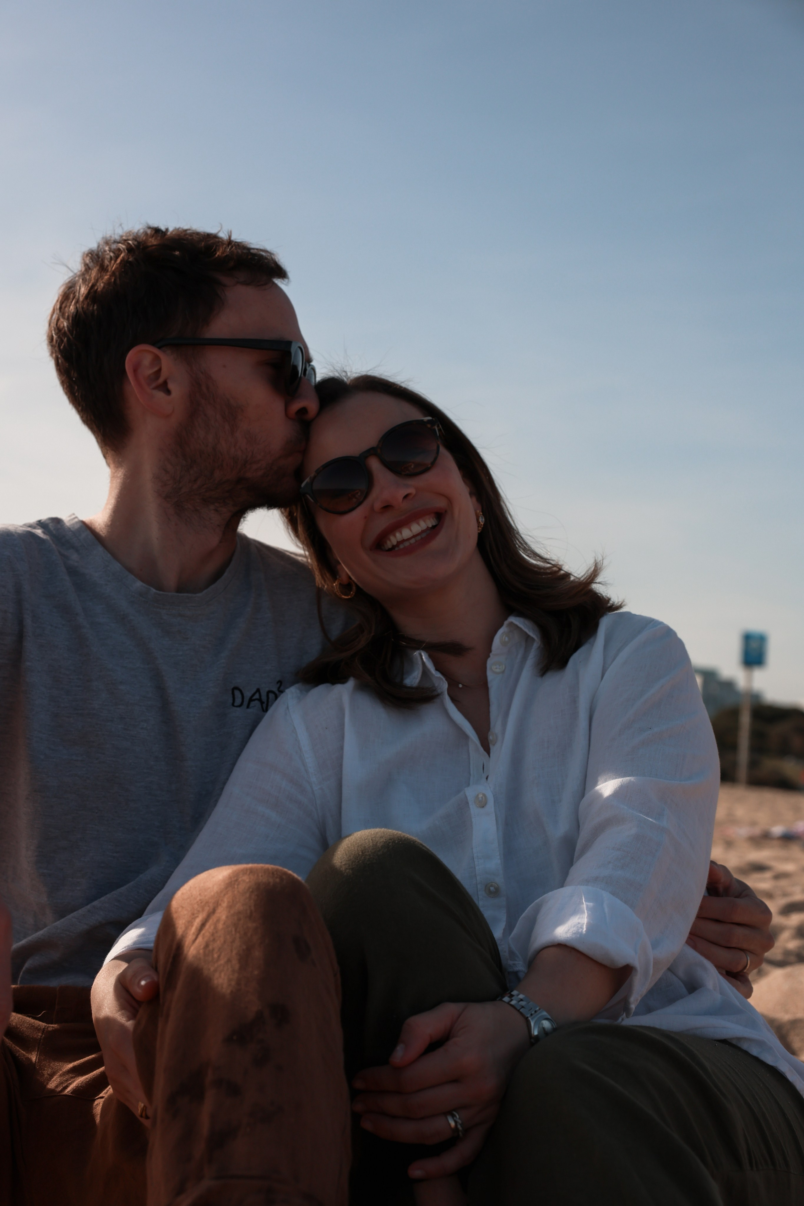 Family pizza at the sea. Natalia Zhuravleva|family, newborn, maternity photographer in Barcelona