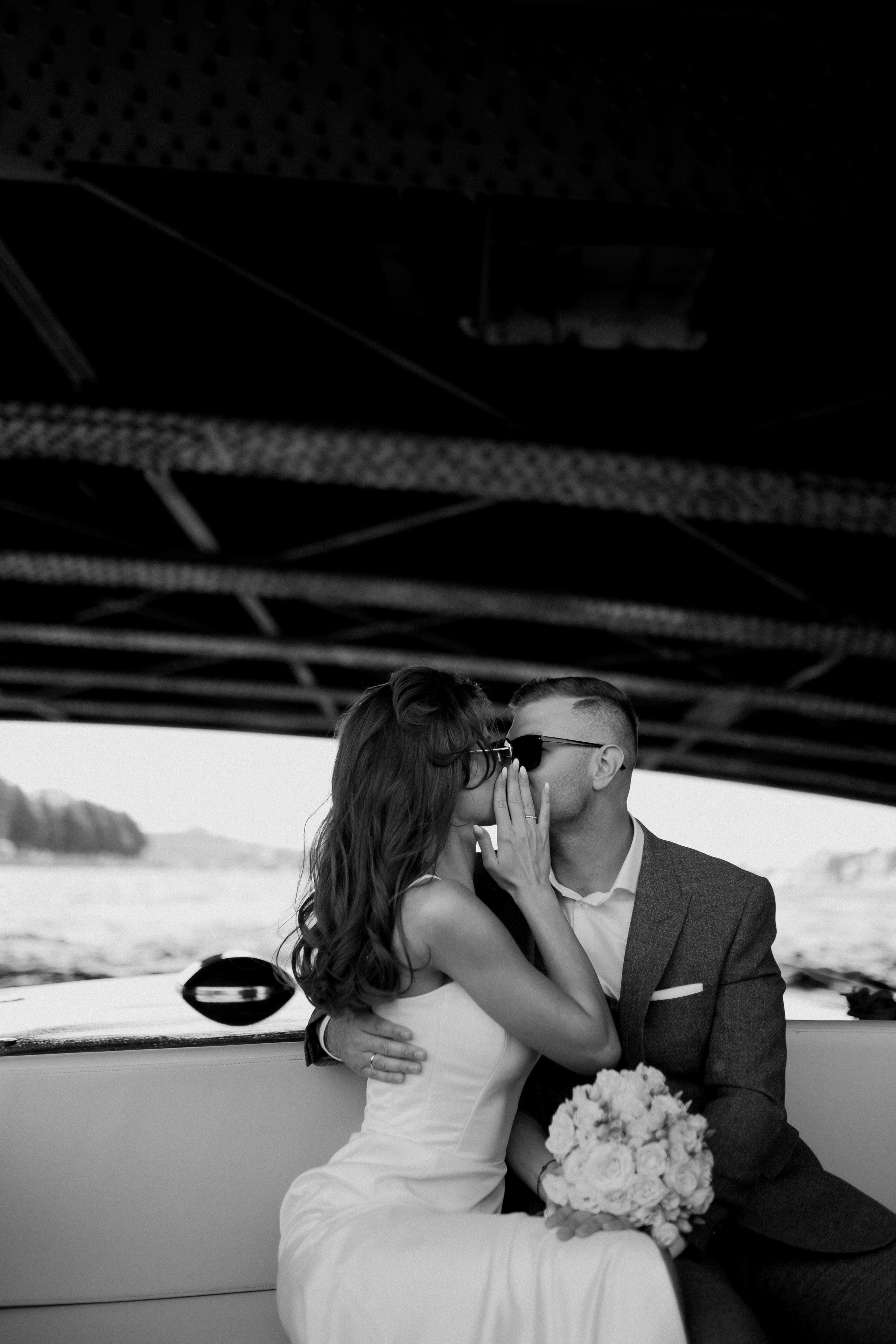 ···. Свадебный фотограф в Санкт-Петербурге Александра Чукавина