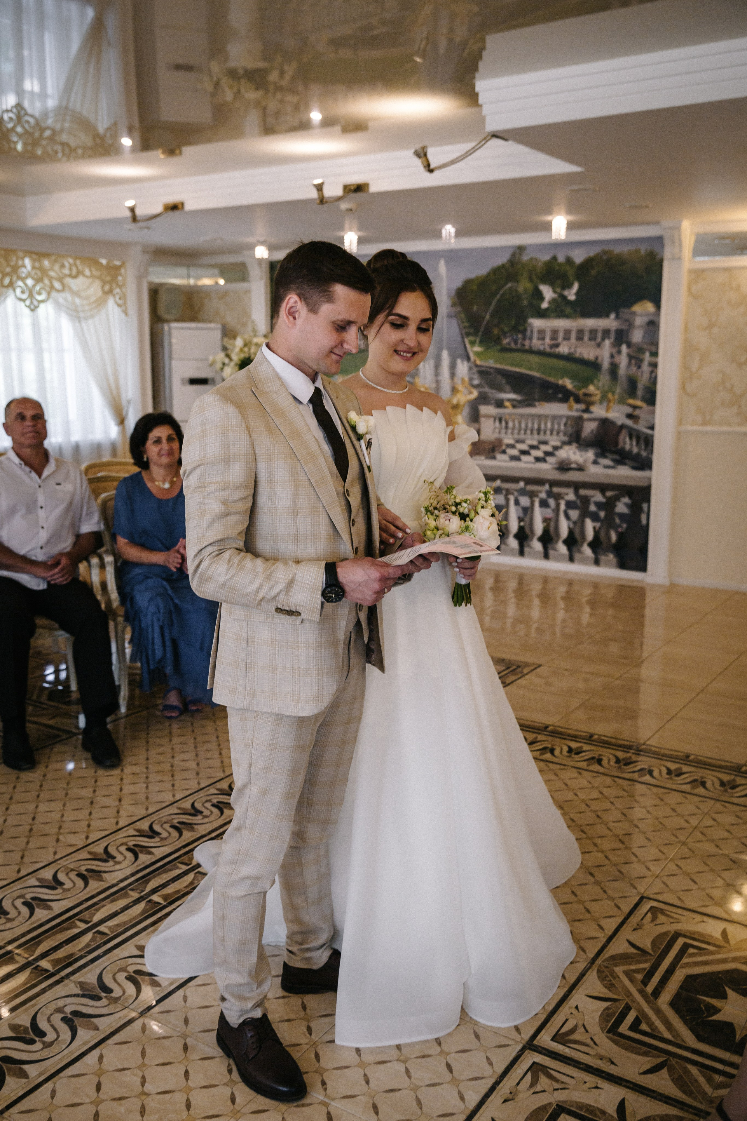 ДВОРЕЦ № 4 Петергоф | Июль, Нижний парк. Свадебный фотограф в Санкт-Петербурге Полина Корзухина