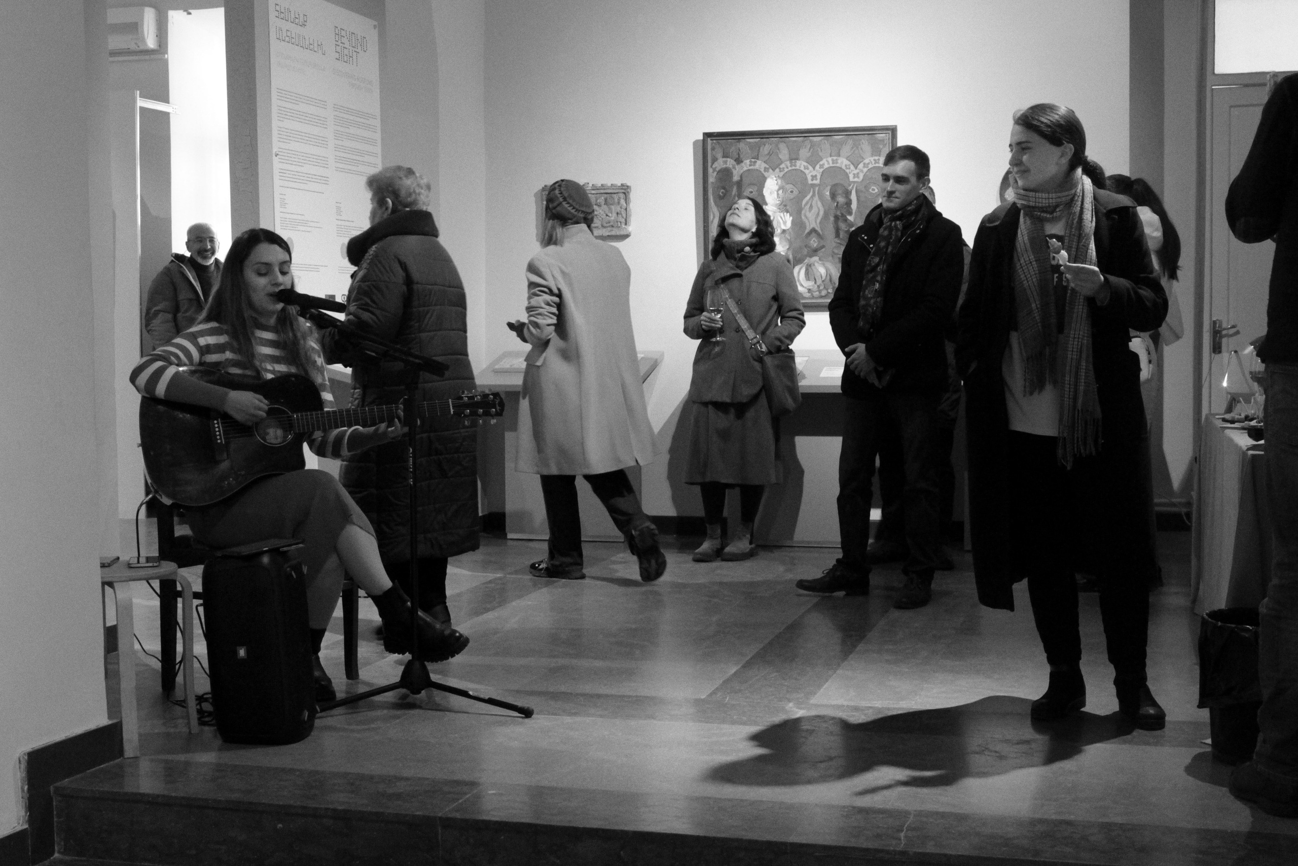 Выставка в г. Гюмри, Армения. Фоторепортаж  Д. Несмелова. Арт-фотограф Ксения Якутович