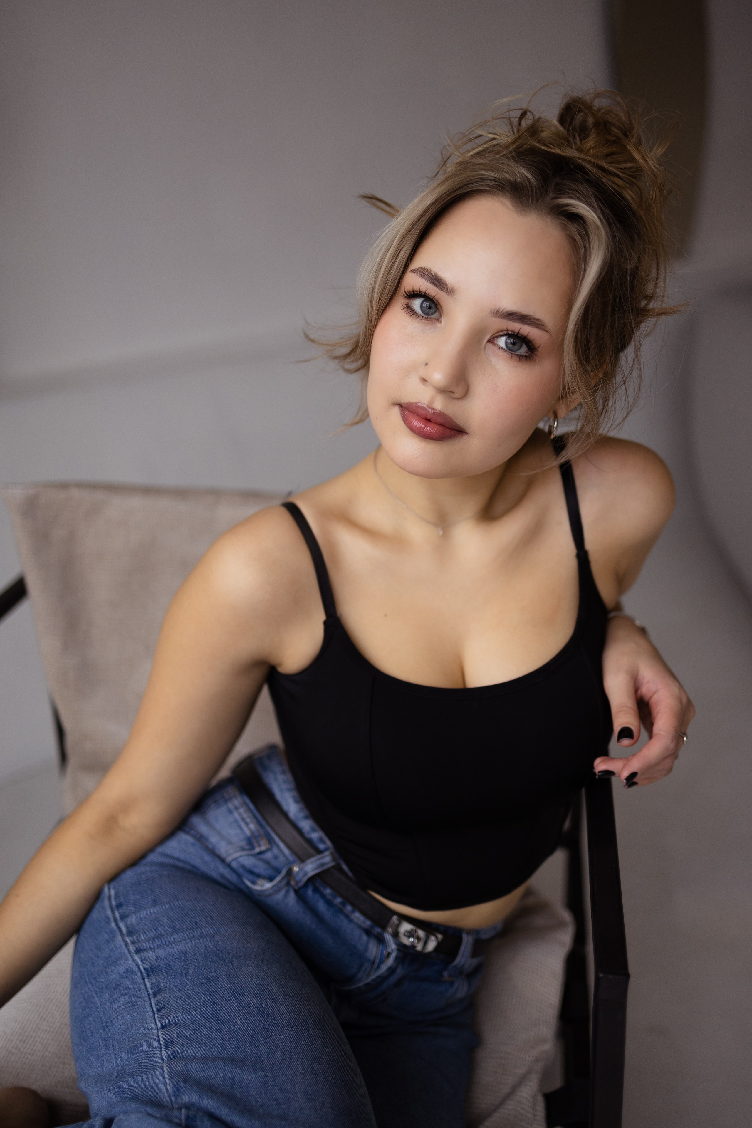 Женский студийный портрет (9.02.2025) г. Обнинск (Калужская обл.). Надежда Стар семейный и церковный фотограф в Жукове и Калужской области