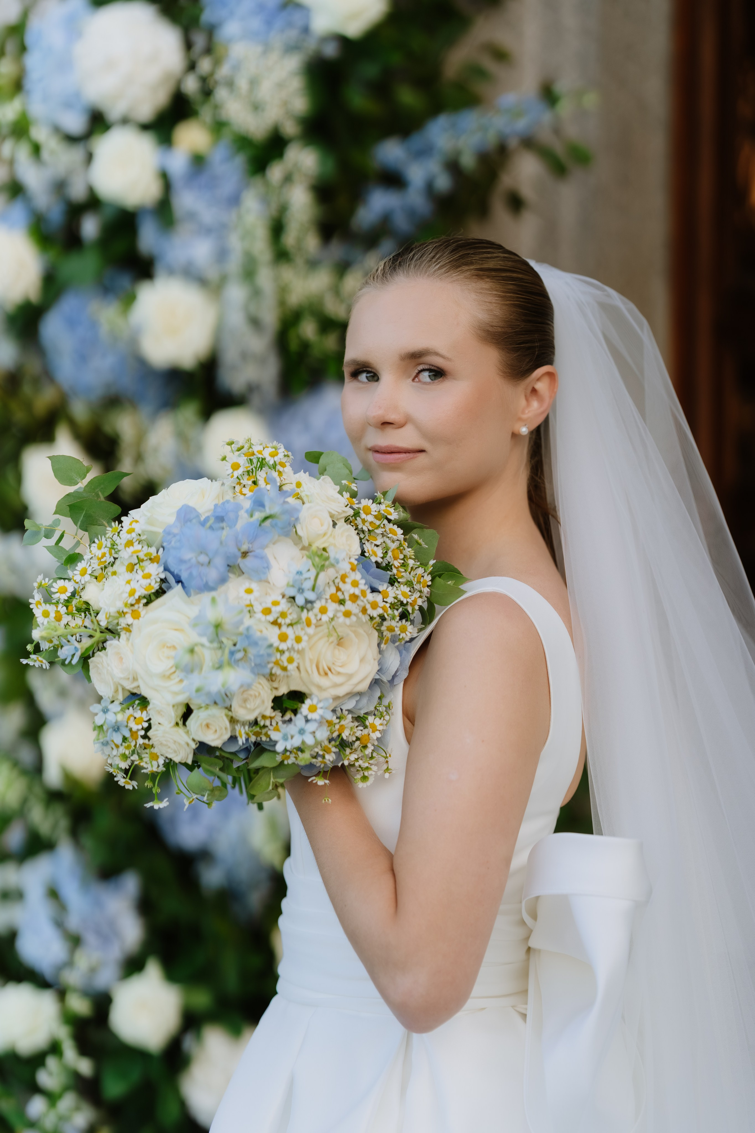 Vera & Lorenzo | Biella, Italy. Professional Wedding Photographer Geneva & Romande Switzerland | Tanya Creator