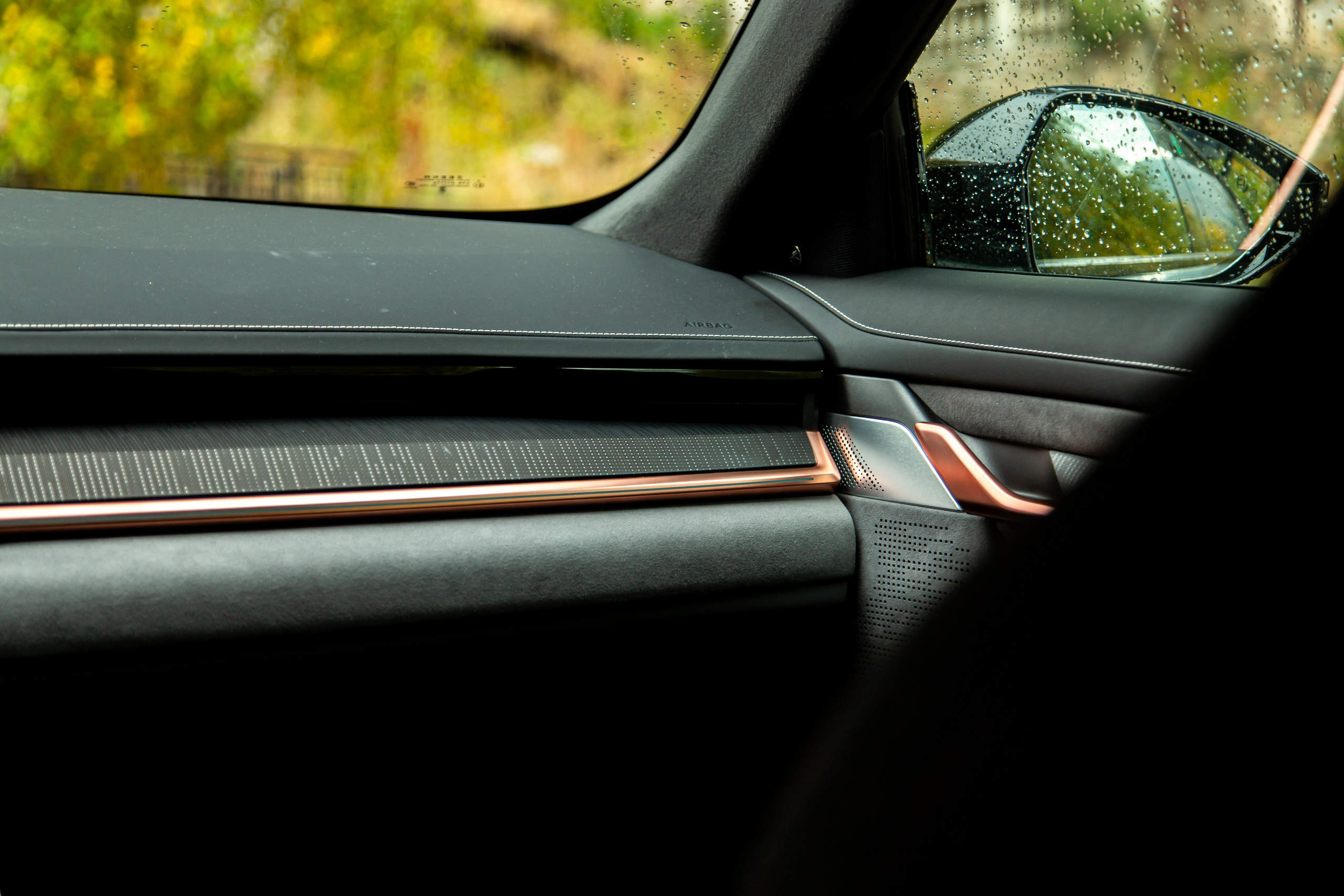 ZEEKR 001. Рекламный и портретный фотограф в Алматы — Серекпаев Танирхан