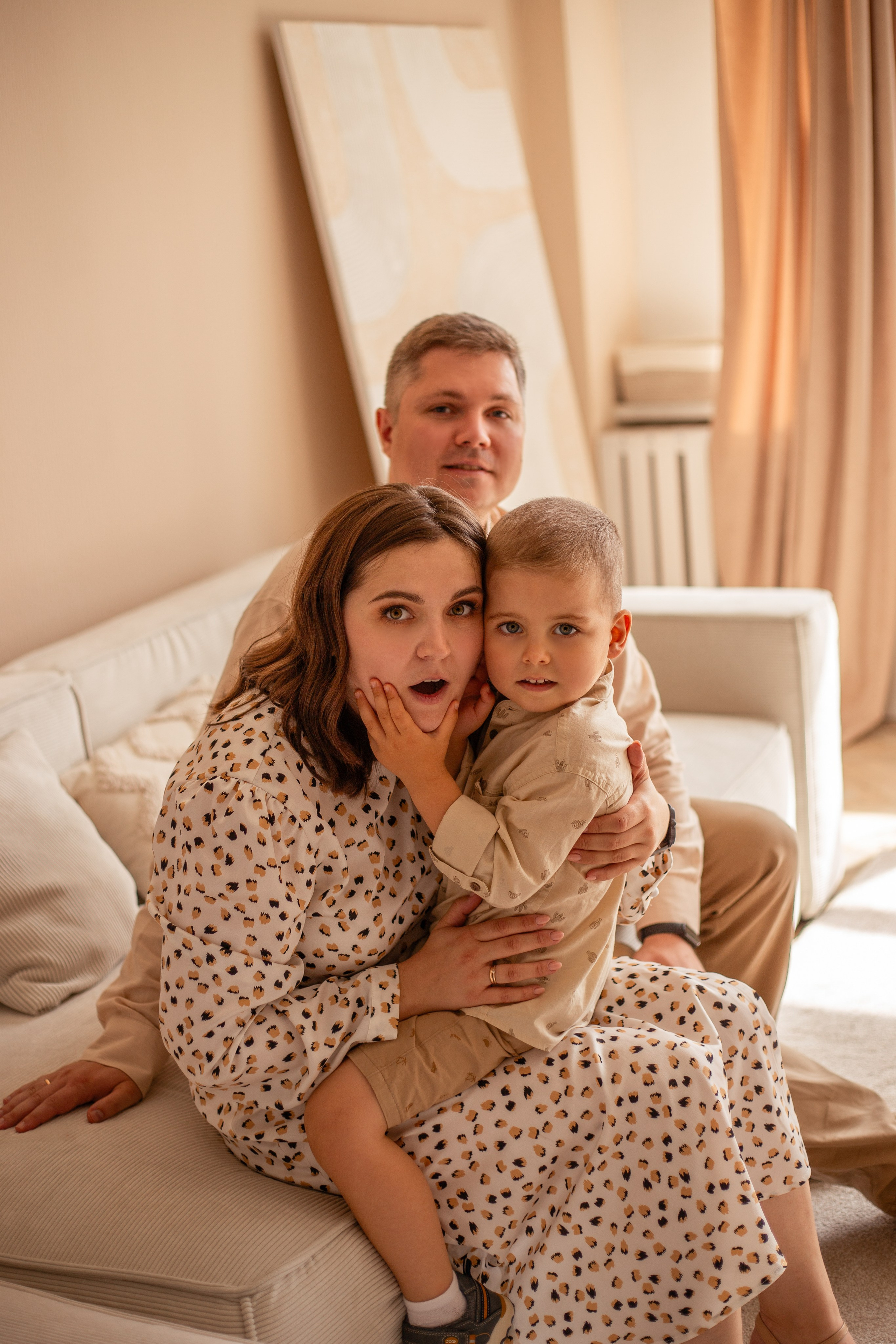 Надежда, Григорий и Ваня с семьёй