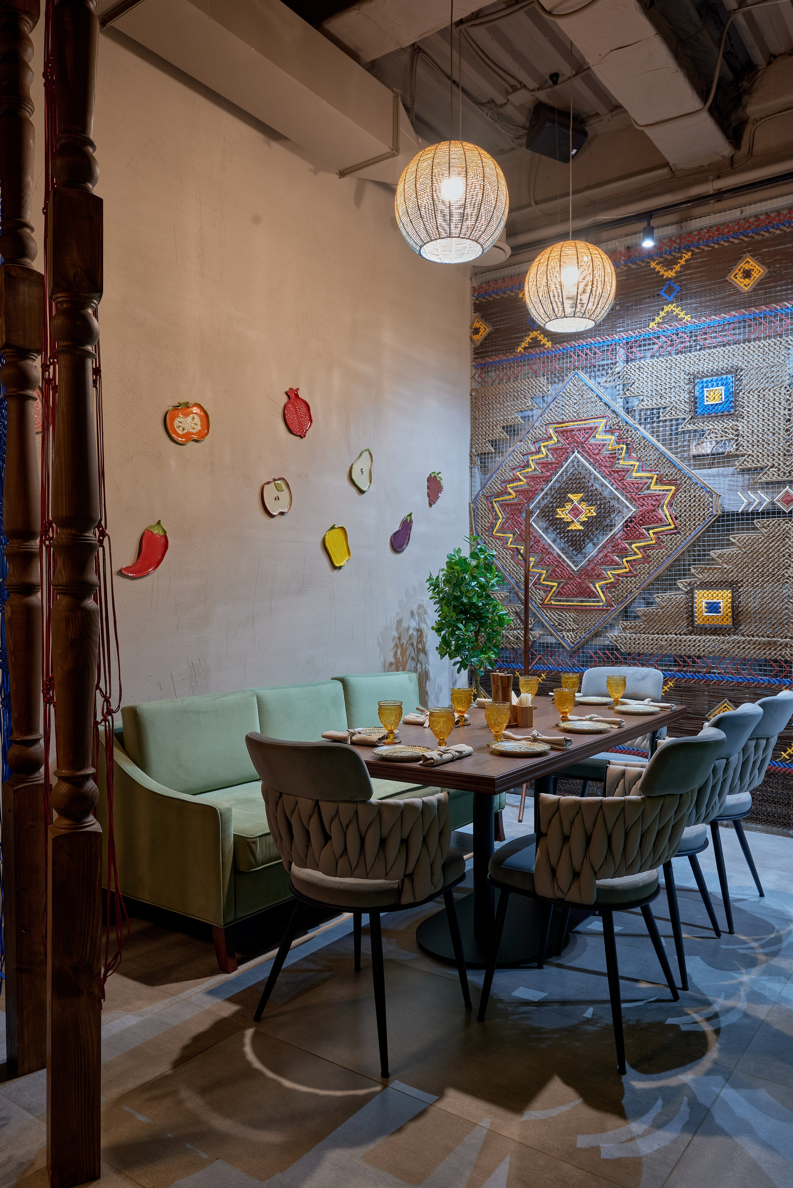 Ресторан Любимый грузинский, Магнитогорск. Абросимов Лев интерьерный и архитектурный фотограф