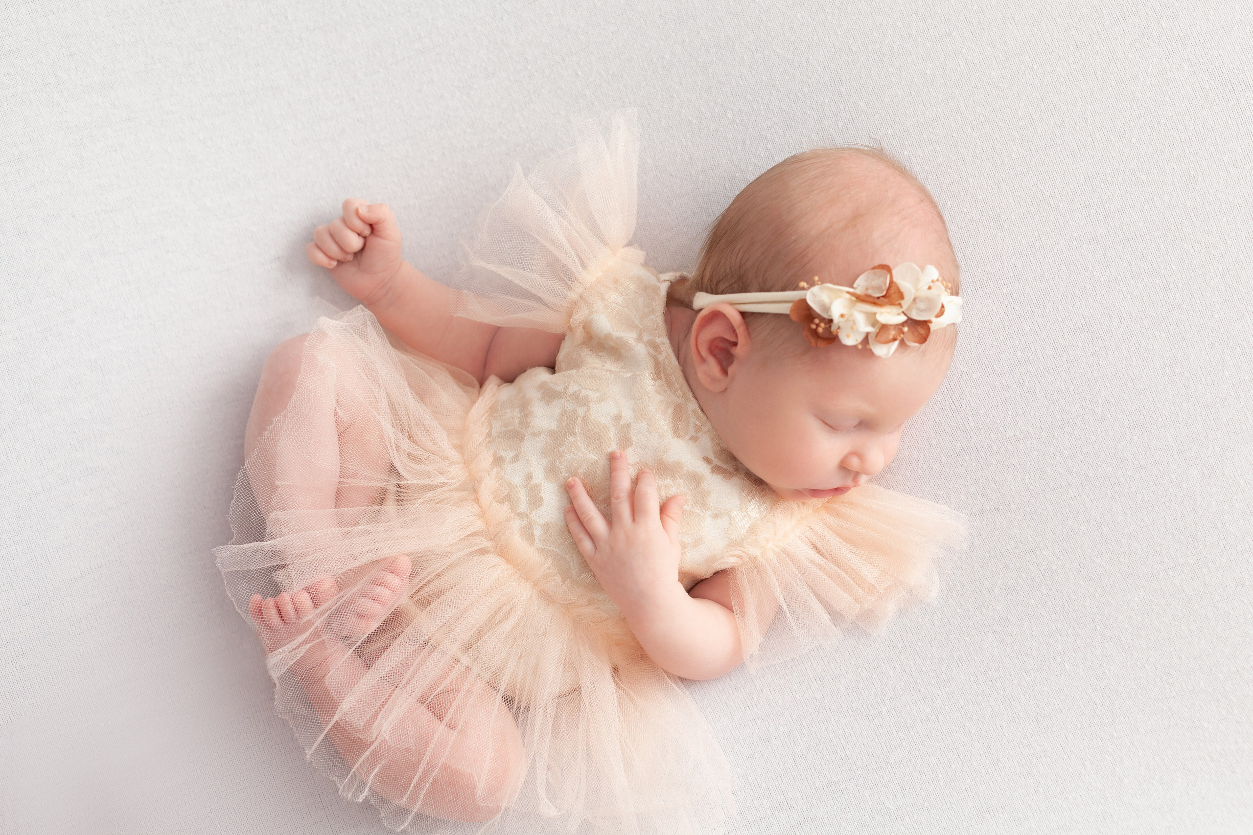 PH @newborn_flower. Retoucher Aleksmokh