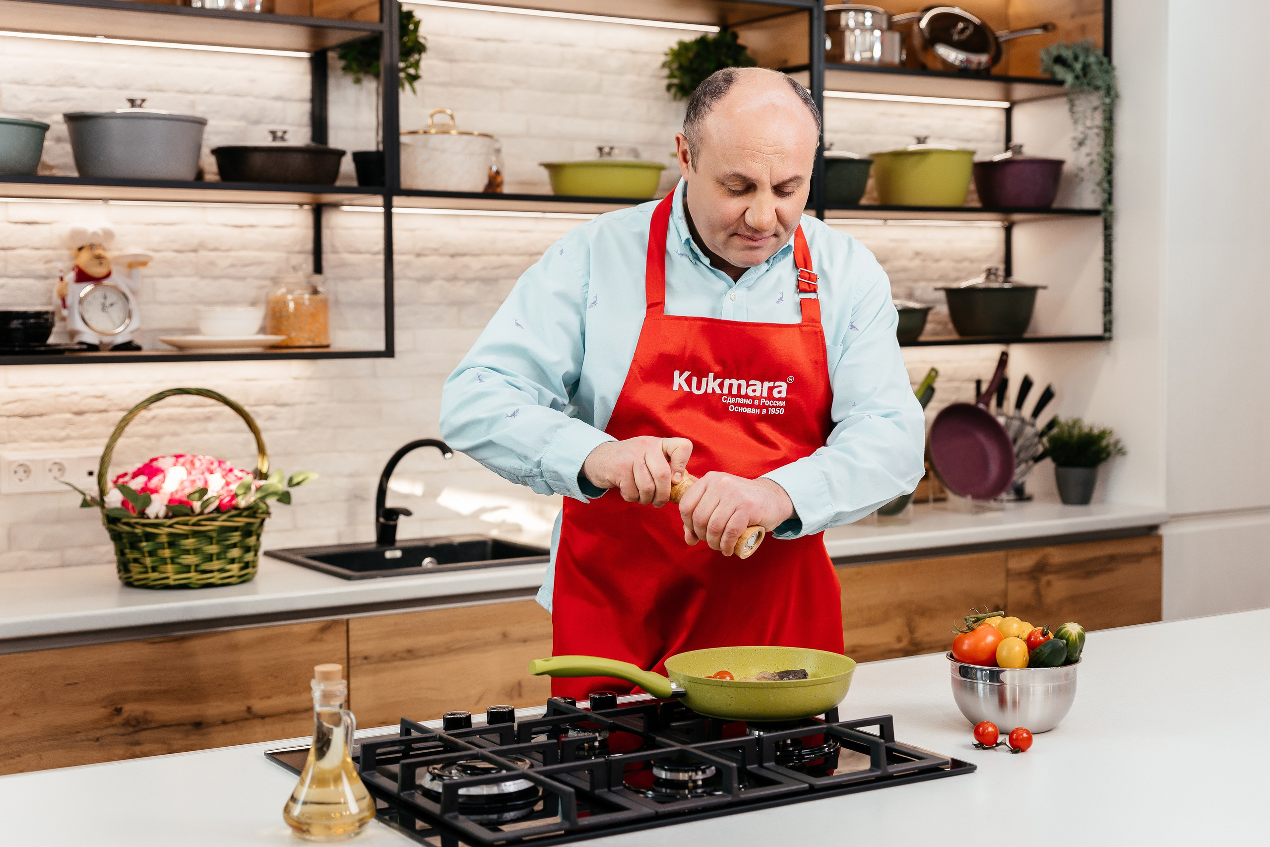 Производитель металла-посуды Кукмара. Лазерсон. Ваш самый лучший фотограф!