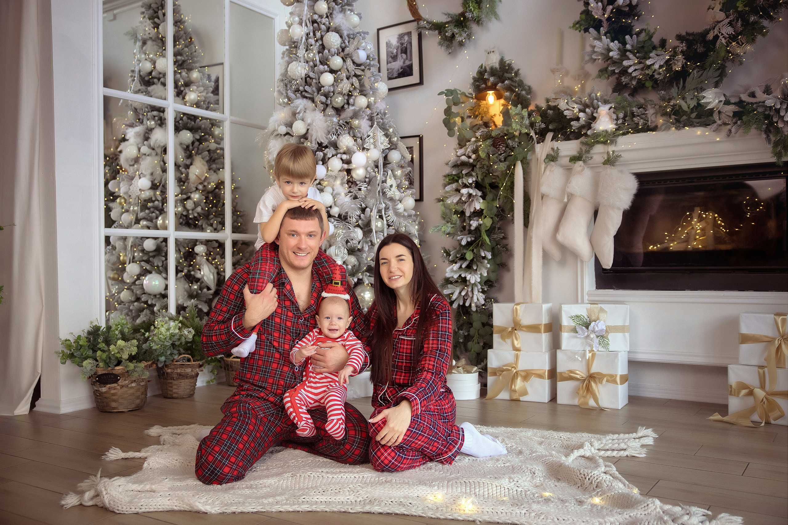 Максим, Ирина, Сёма и Захар. Фотограф на крещение и венчание