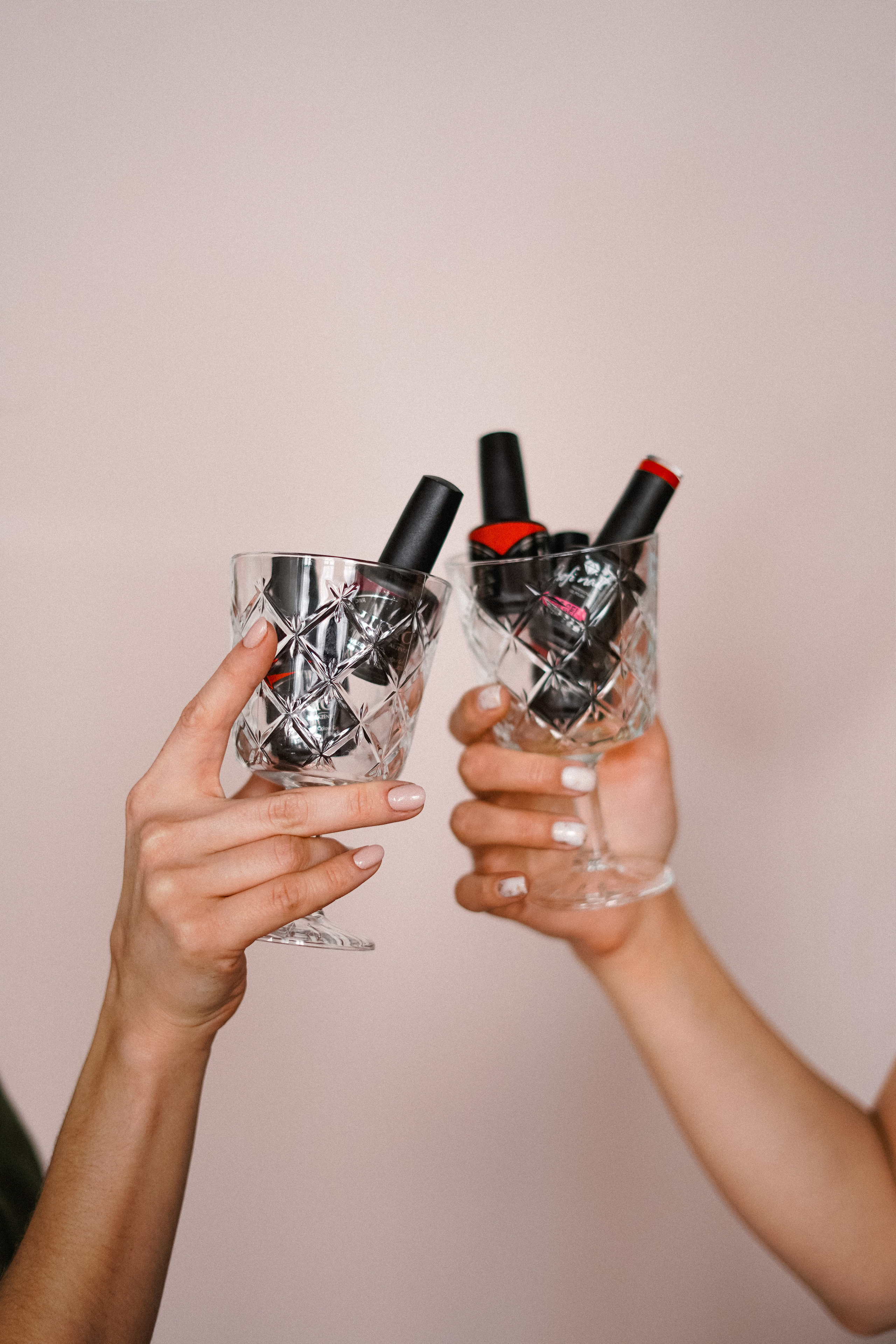 Контент для мастера маникюра Геленджик. VISUAL ARTIST · KRONGAUZ ANASTASIA