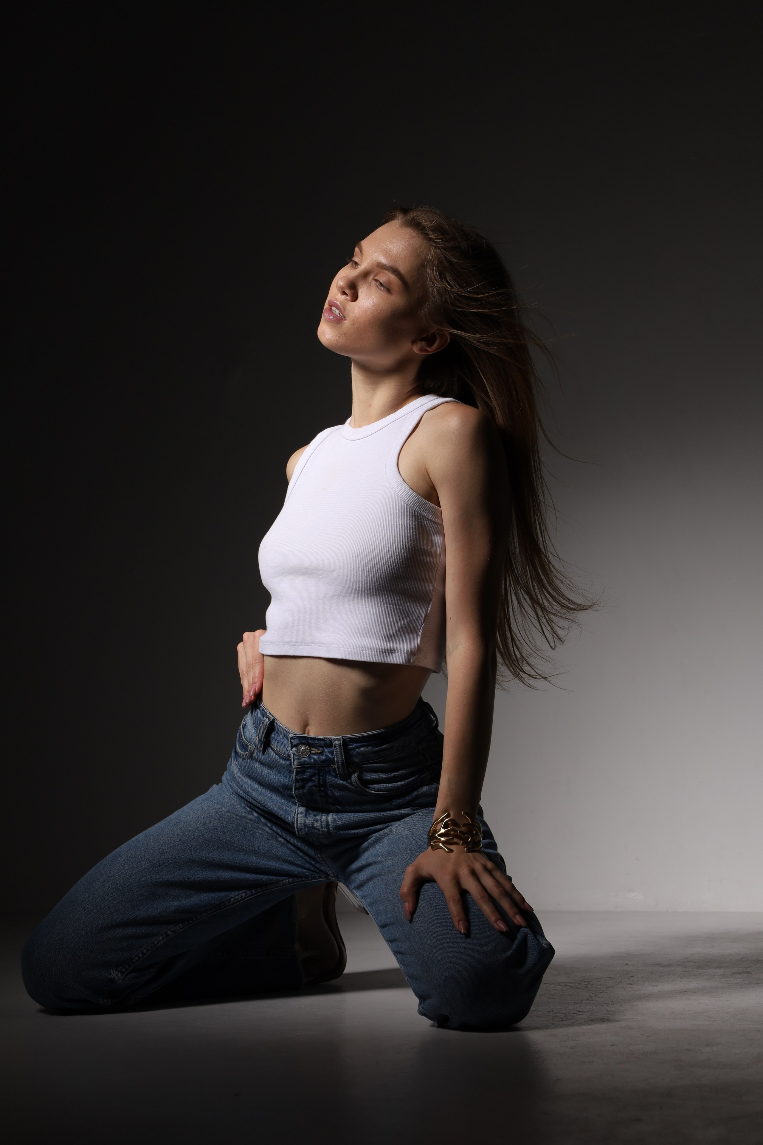 Елизавета, 40-42, рост 170. KED Production — продакшн из СПб. Создаём фото, видео и контент, который помогает брендам и селлерам продавать больше