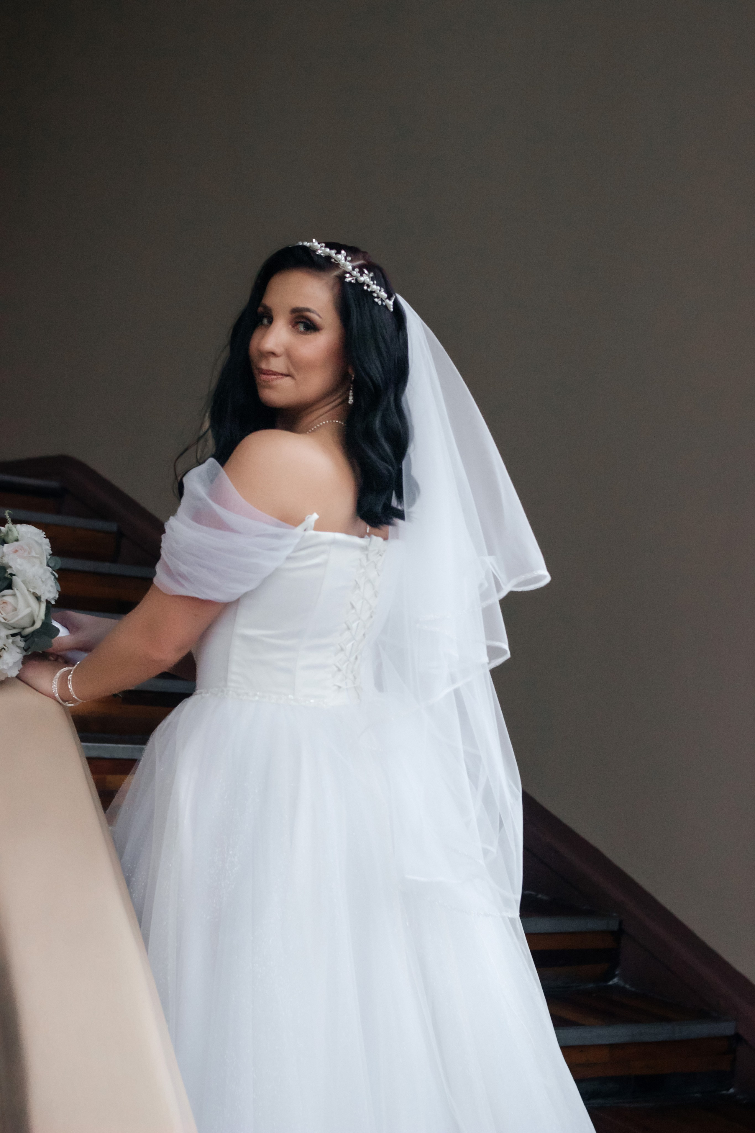 Свадебная фотосъемка для двоих в студии Акт Первый. Свадебный фотограф и фотограф Love-Store в Нижнем Новгороде Анастасия