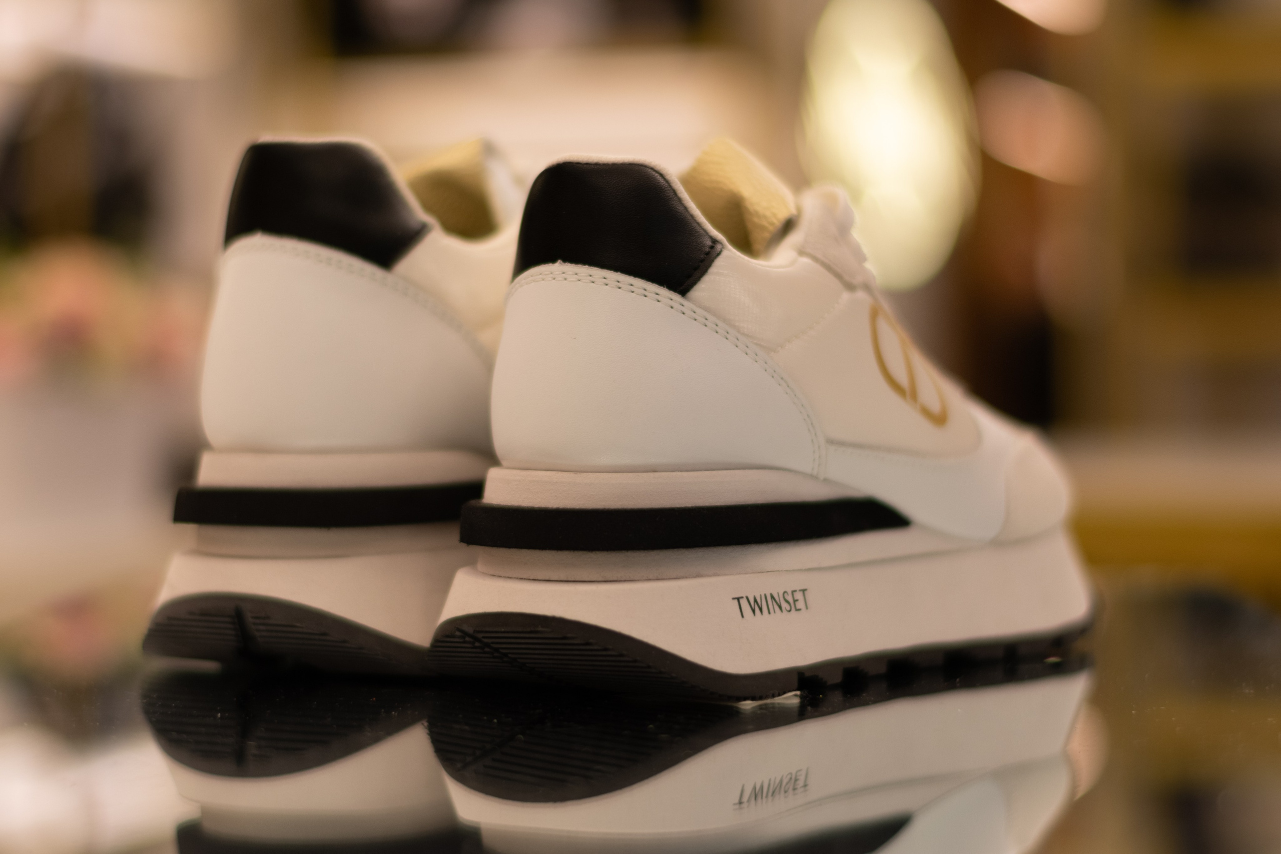 Для организаций. Предметная фотосессия для обувного магазина Capsula. Фотограф/видеограф Богдан Голованов