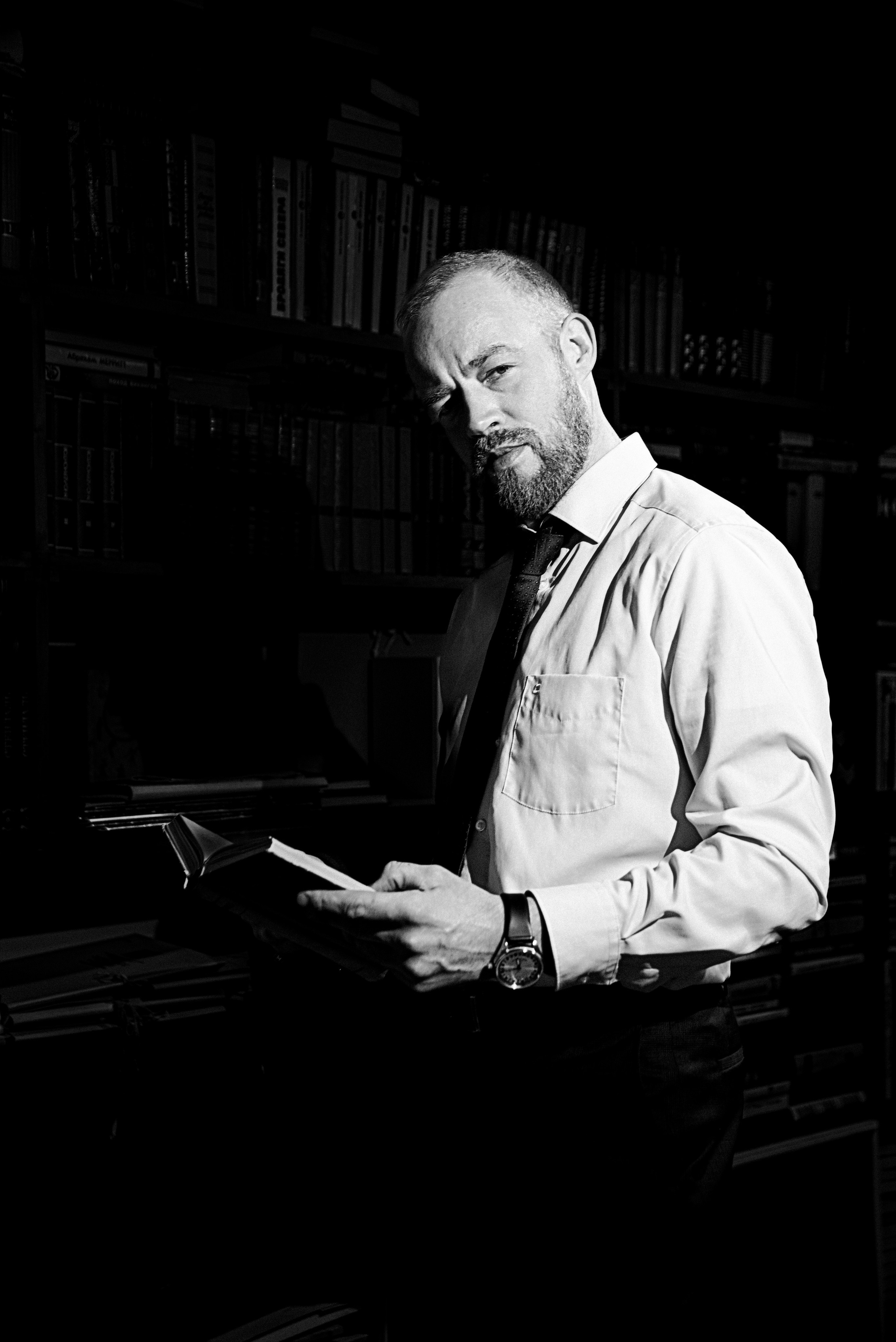 Портретная фотография под ключ | Профессиональная съемка в Москве. Профессиональный фотограф Максим Страхов | Портретная, предметная и пейзажная фотосъемка в Москве