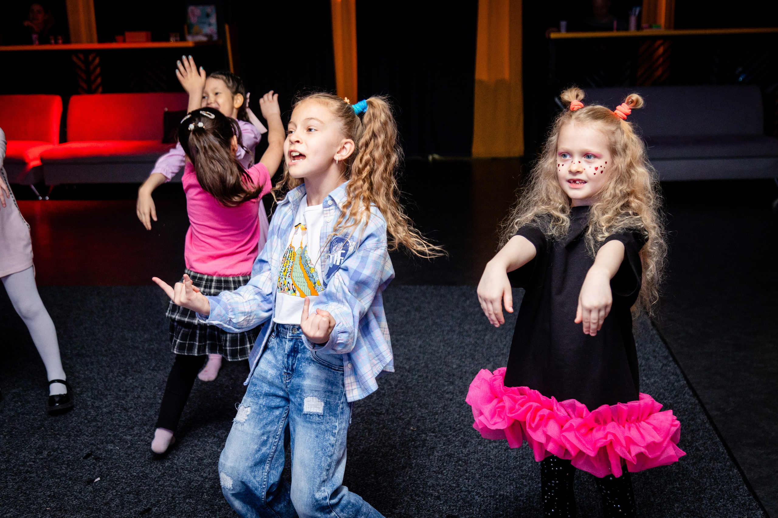 Алисе 7 лет. Детский фотограф видеограф в Хабаровске Михаил Орлов