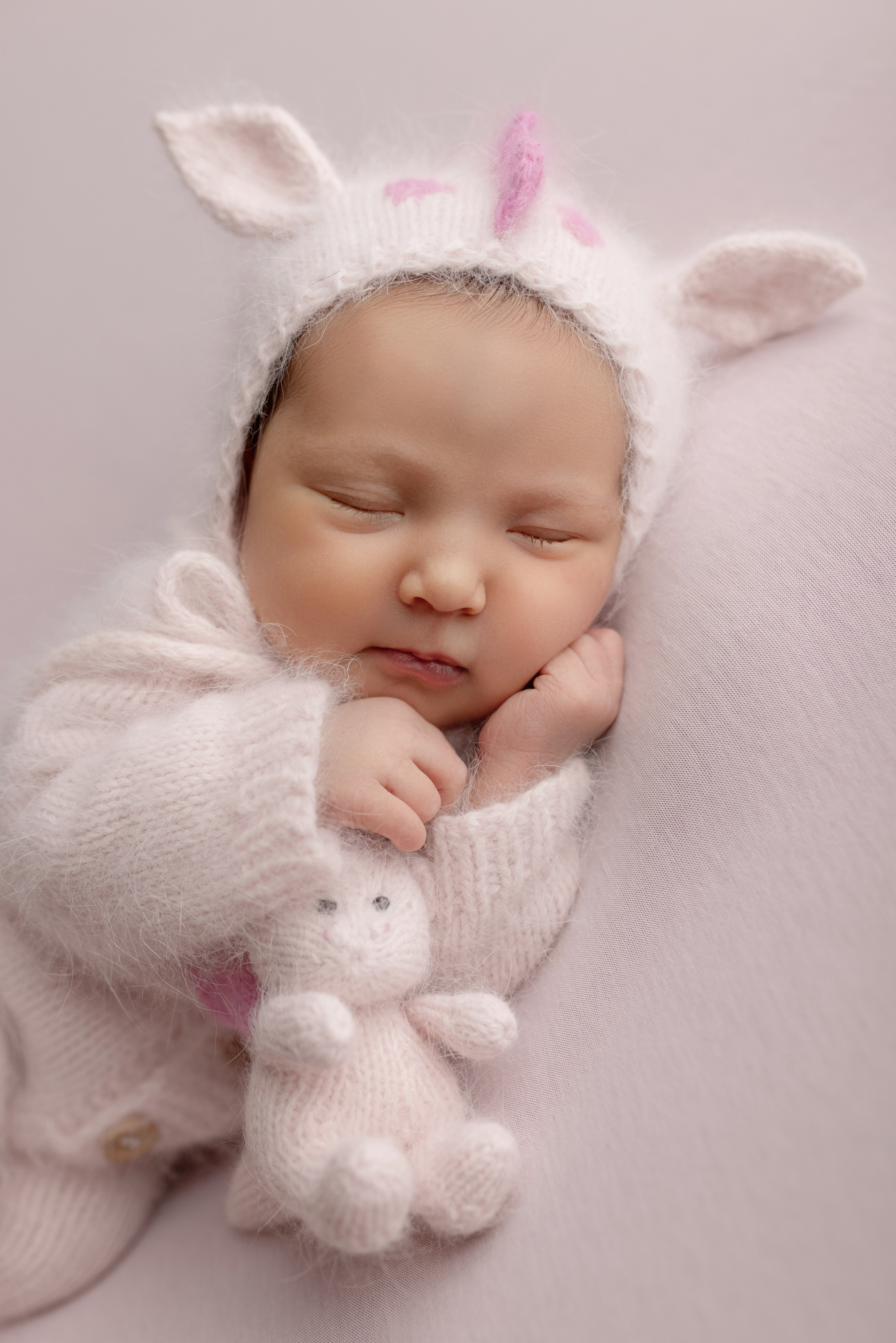 Фотосессия новорожденных в Москве — ньюборн / newborn фотосессия. Фотографы на роды в Москве. Фото и видео родов. Фотопроект «Продолжение рода»