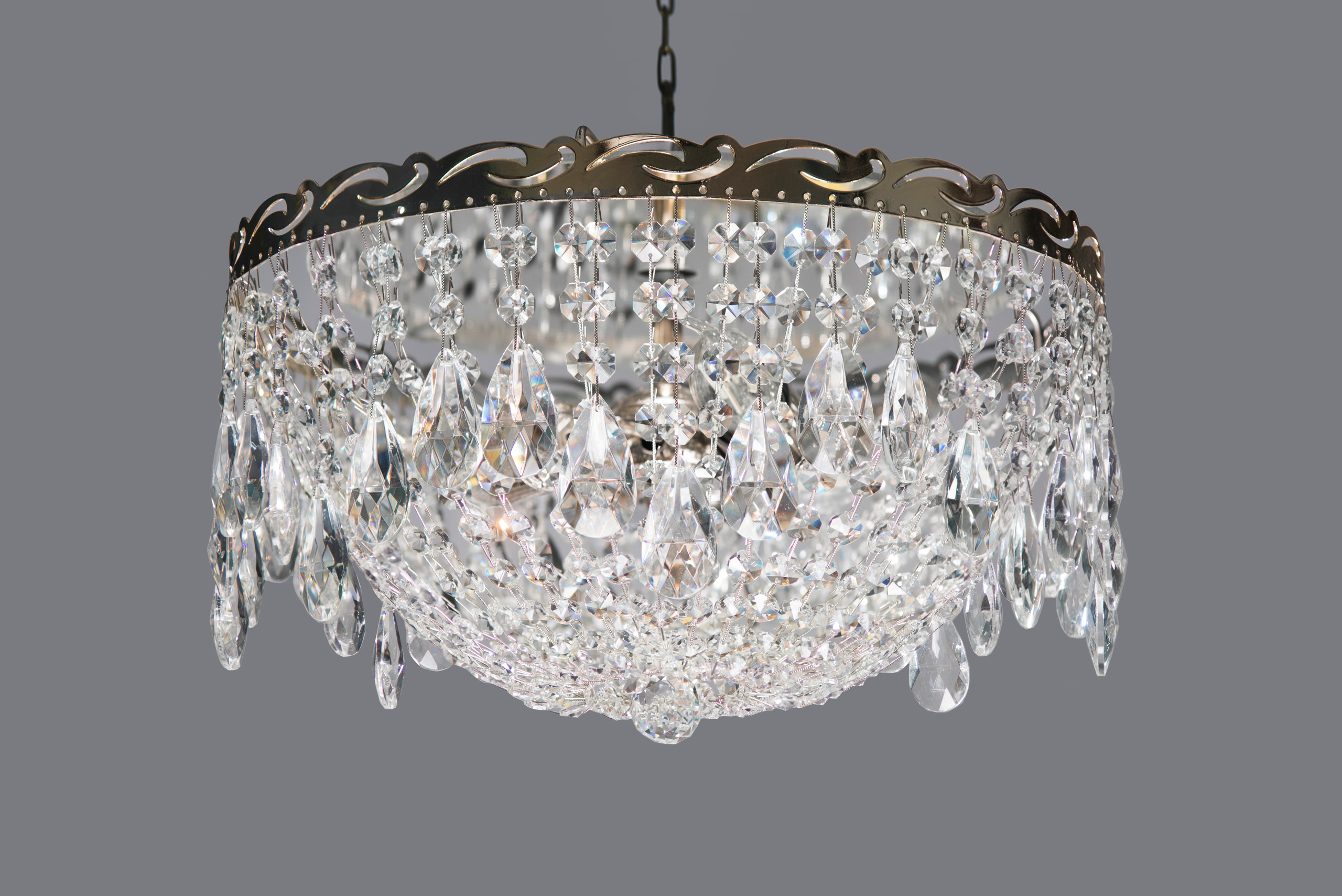 Хрустальные люстры. Контент-фотограф Татьяна Киричук в Ростове-на-Дону