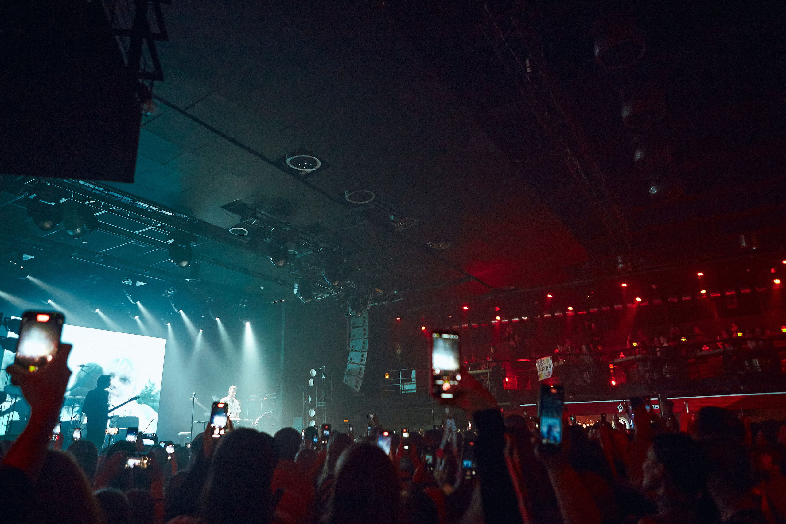 Ваня Дмитриенко «НА ОДНОЙ ОРБИТЕ ТУР». Андрей Цветков — репортажный, свадебный и портретный фотограф в Санкт-Петербурге