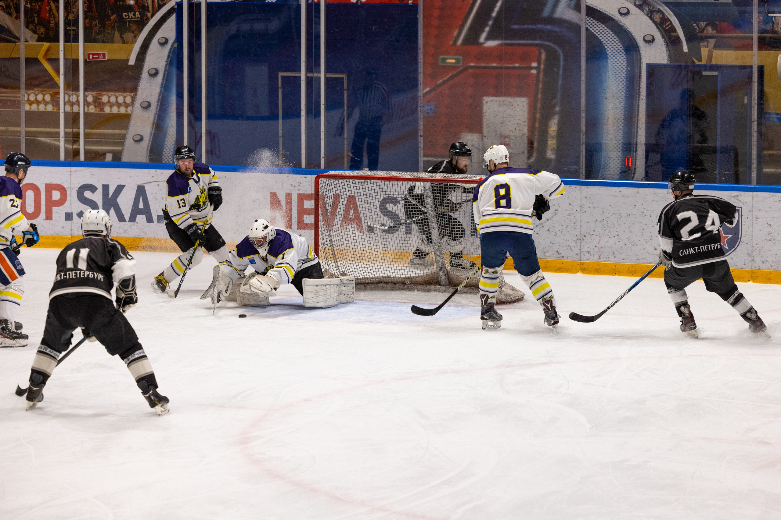 Бульдозер vs. LR-строй. Фотограф Александр Заломаев
