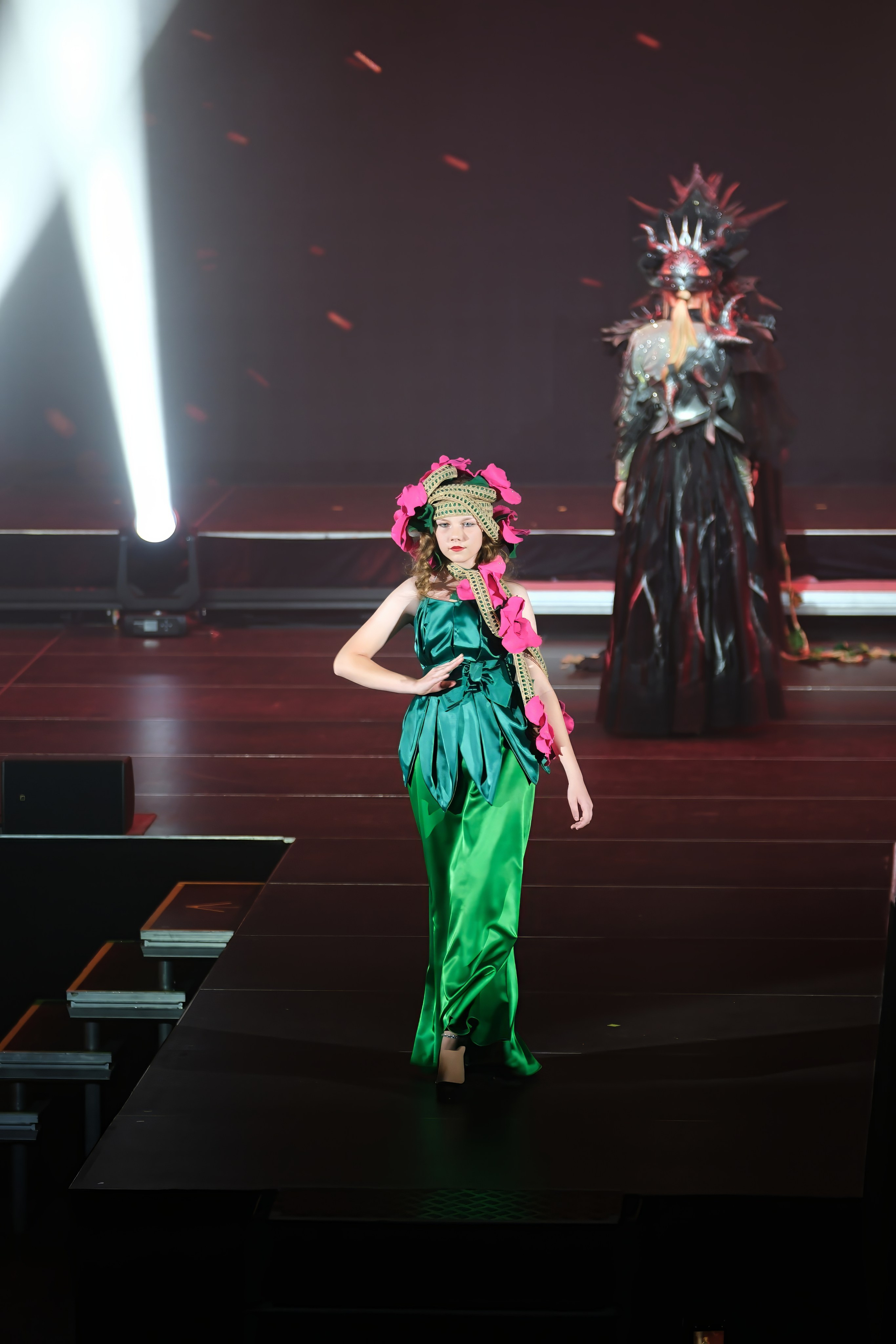 Подиумный спектакль «Стиль Надежды». Добро пожаловать в студию «Цифровой скульптор»  где искусство встречается с технологиями!