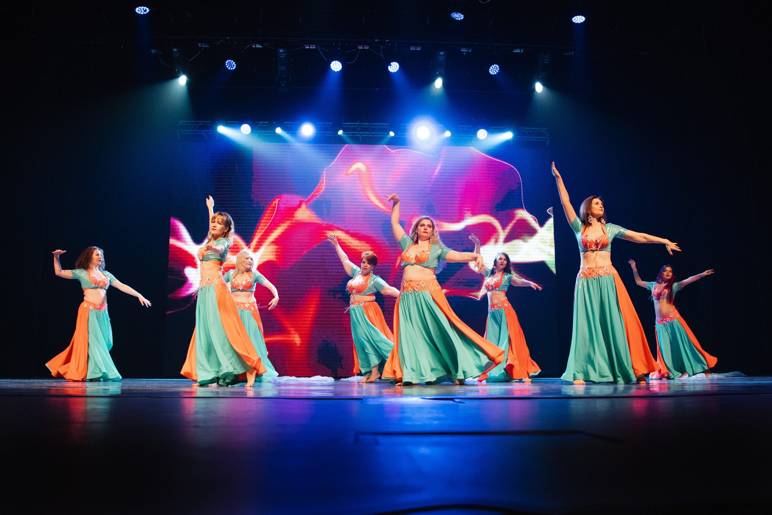 Отчетный концерт «Очарование» 2024. Роман Урумбаев фотограф Нижневартовск