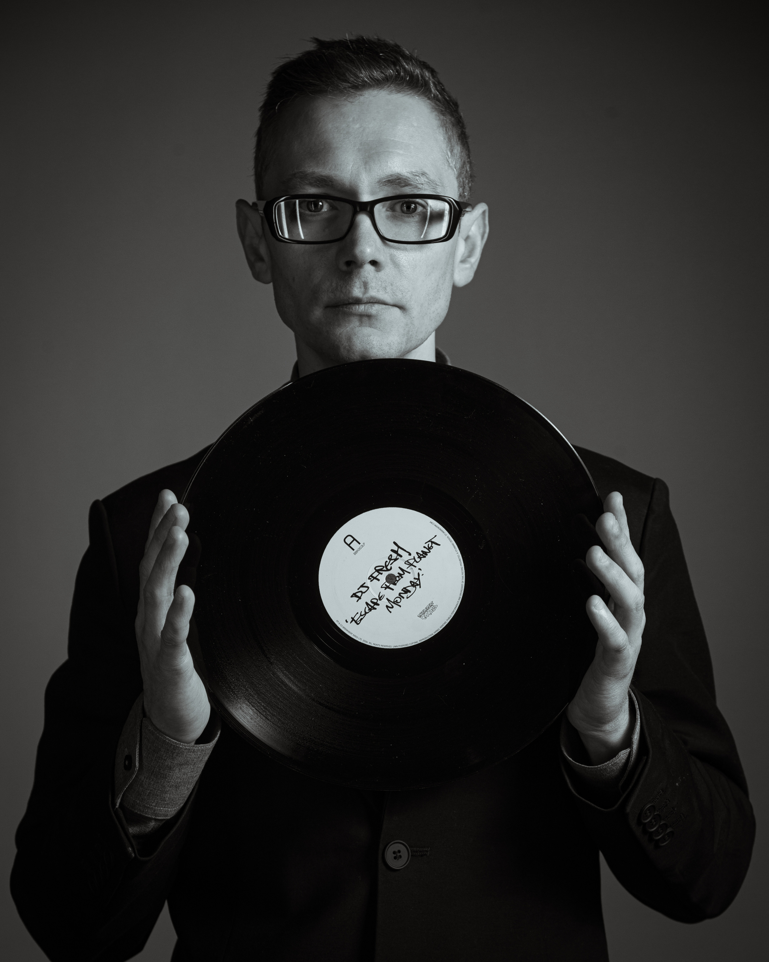 Мужской портрет Виниловые сказы. Екатеринбург. Фотограф Паткиевич Евгений