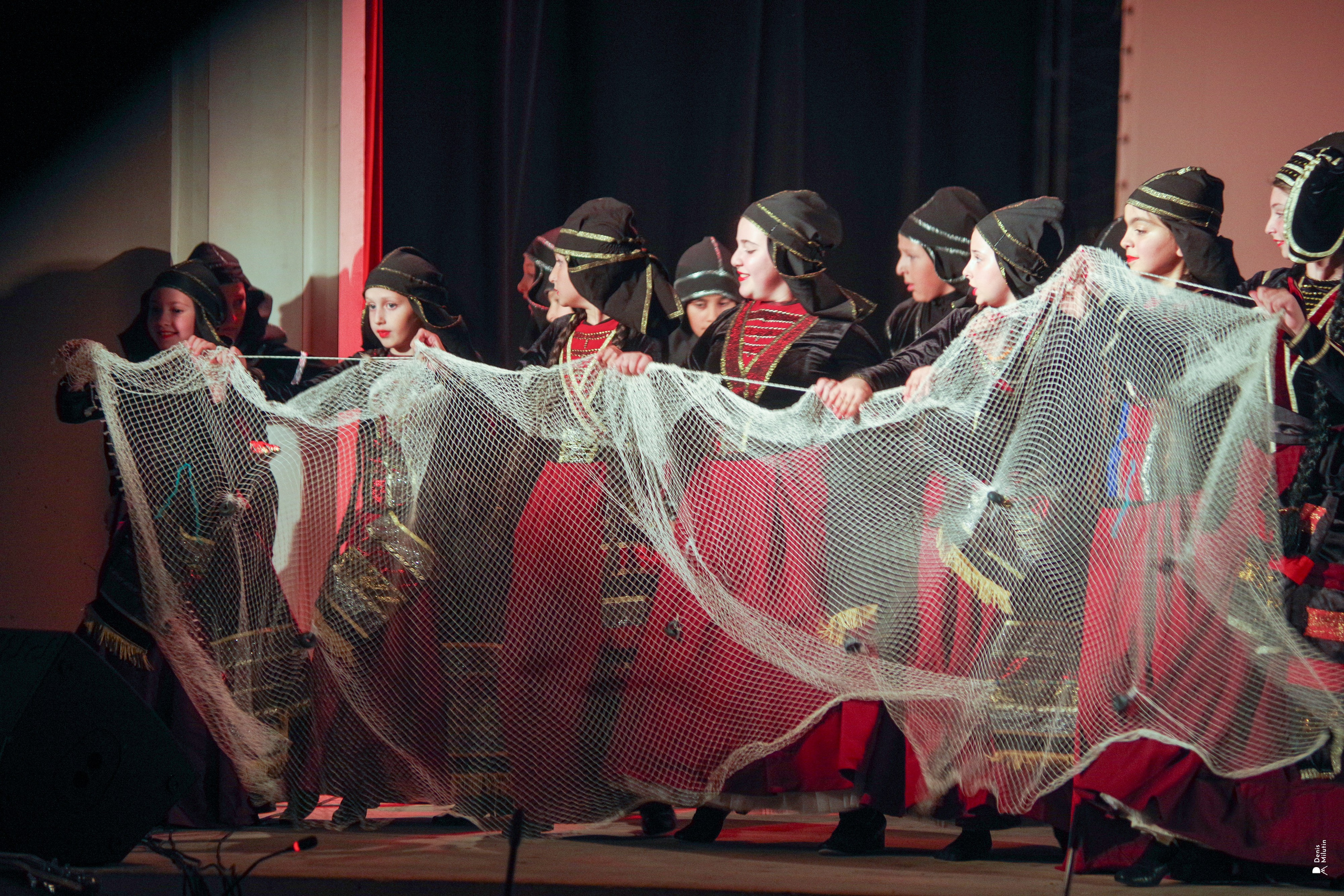 Танцы в прекрасном Они. Портретный фотограф Денис Милютин