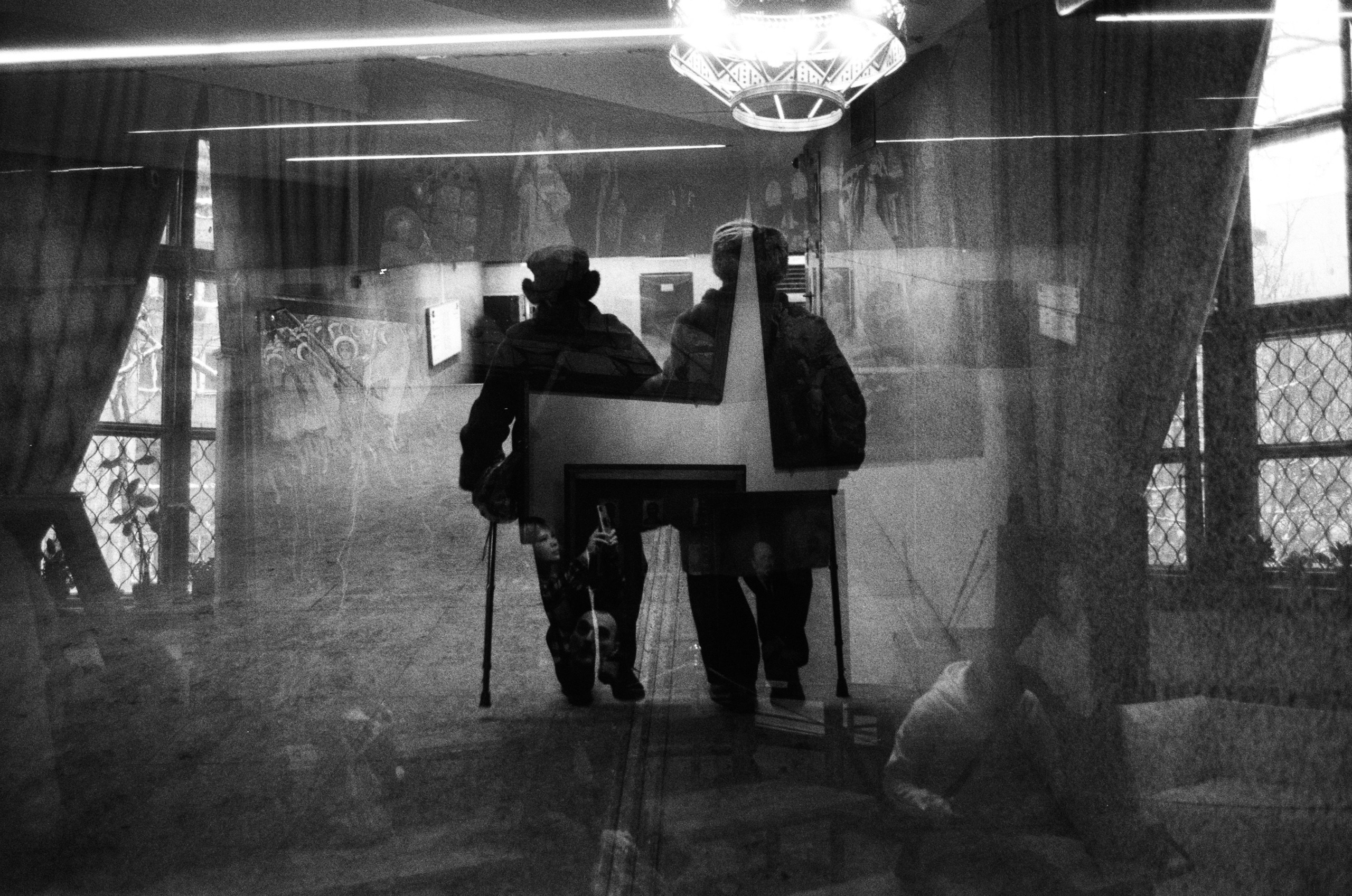 УХОДЯ, ГАСИТЕ СВЕТ. SUVDO